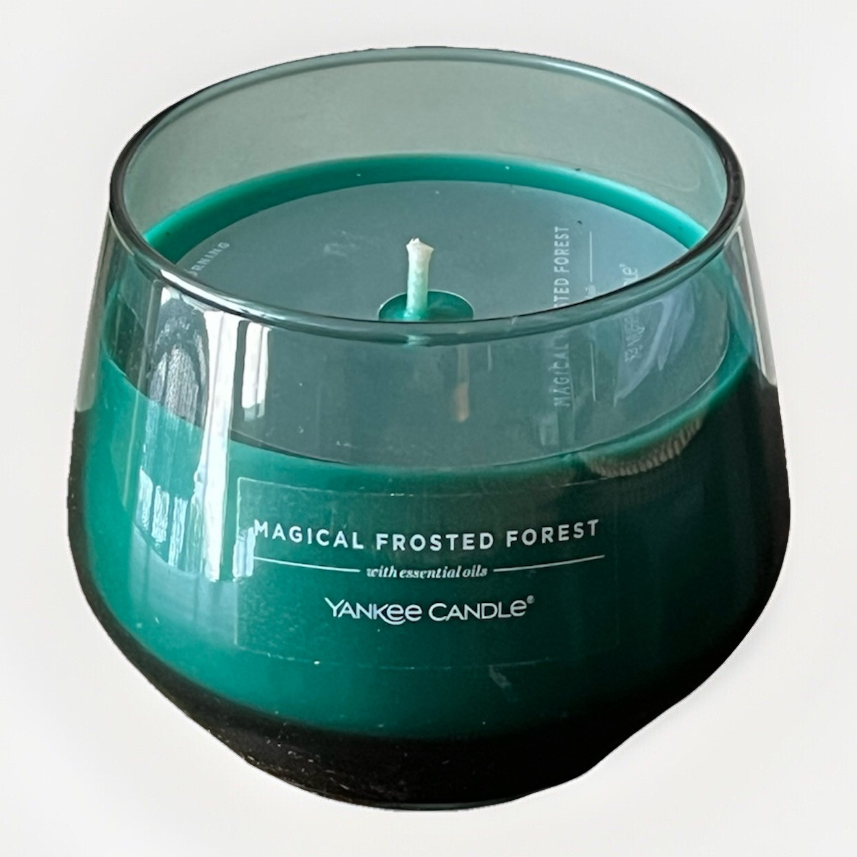 New Yankee Candle Magical Frosted Forest 10 Oz. Single Wick Candle