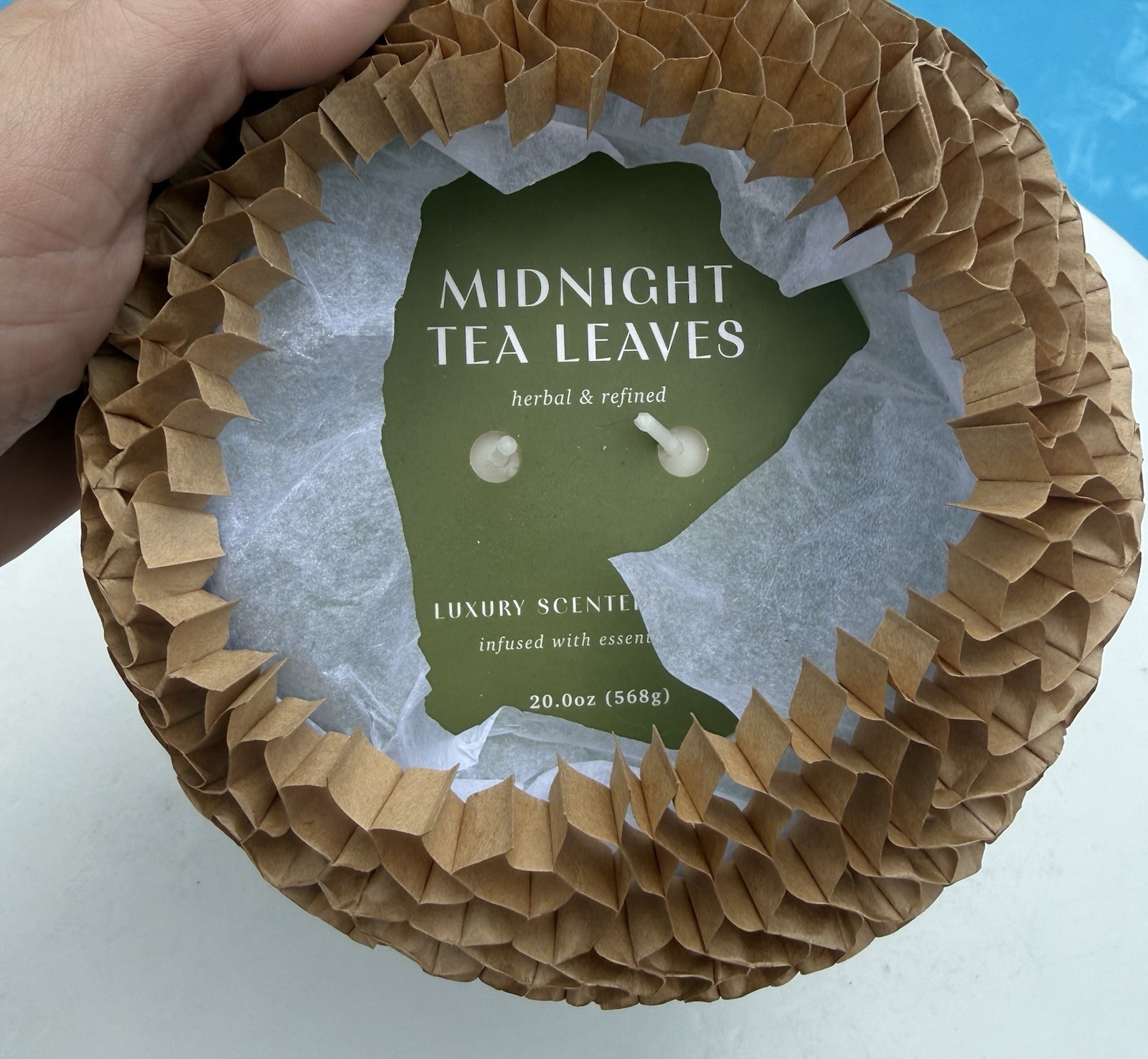 Threshold Midnight Tea Leaves 20 oz 2-Wick Luxury Scented Plant Wax Candle New