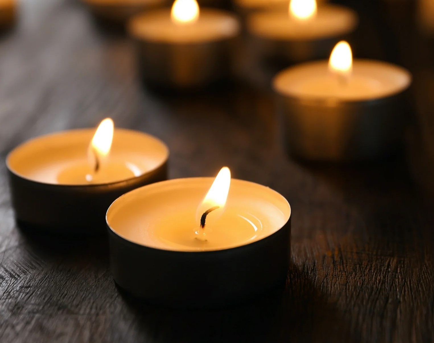 2 Boxes of Amari Tea Light Candles 100 Pack White Unscented New Package WEDDING