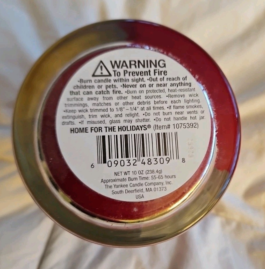 Yankee Candle Home For The Holidays 10 Oz Tumbler 55-65 Hours Burn Time