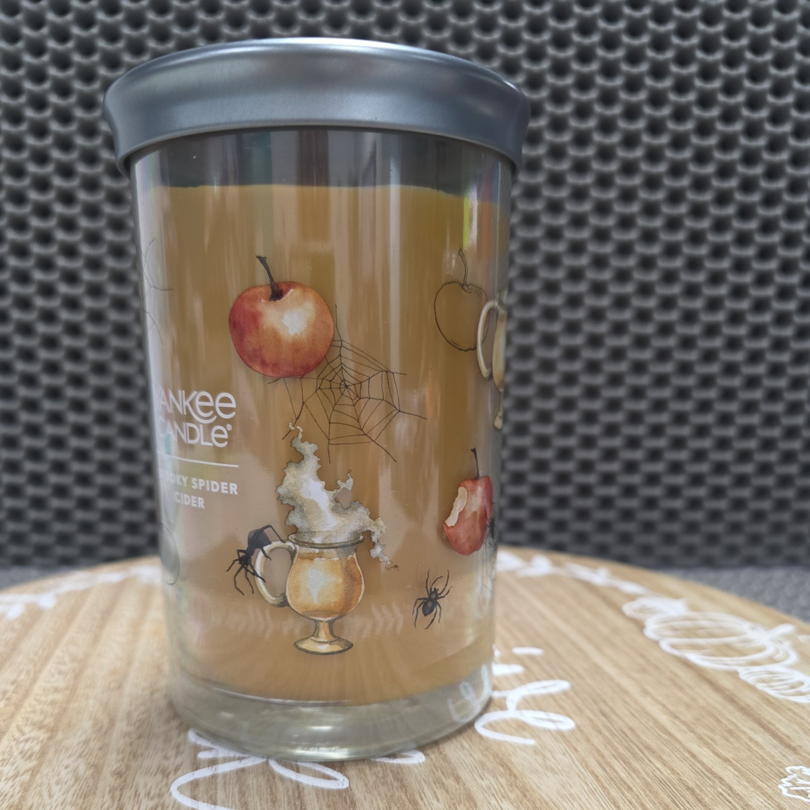 Yankee Candle SPOOKY SPIDER CIDER 20 oz Two Wick Large Tumbler Candle NEW
