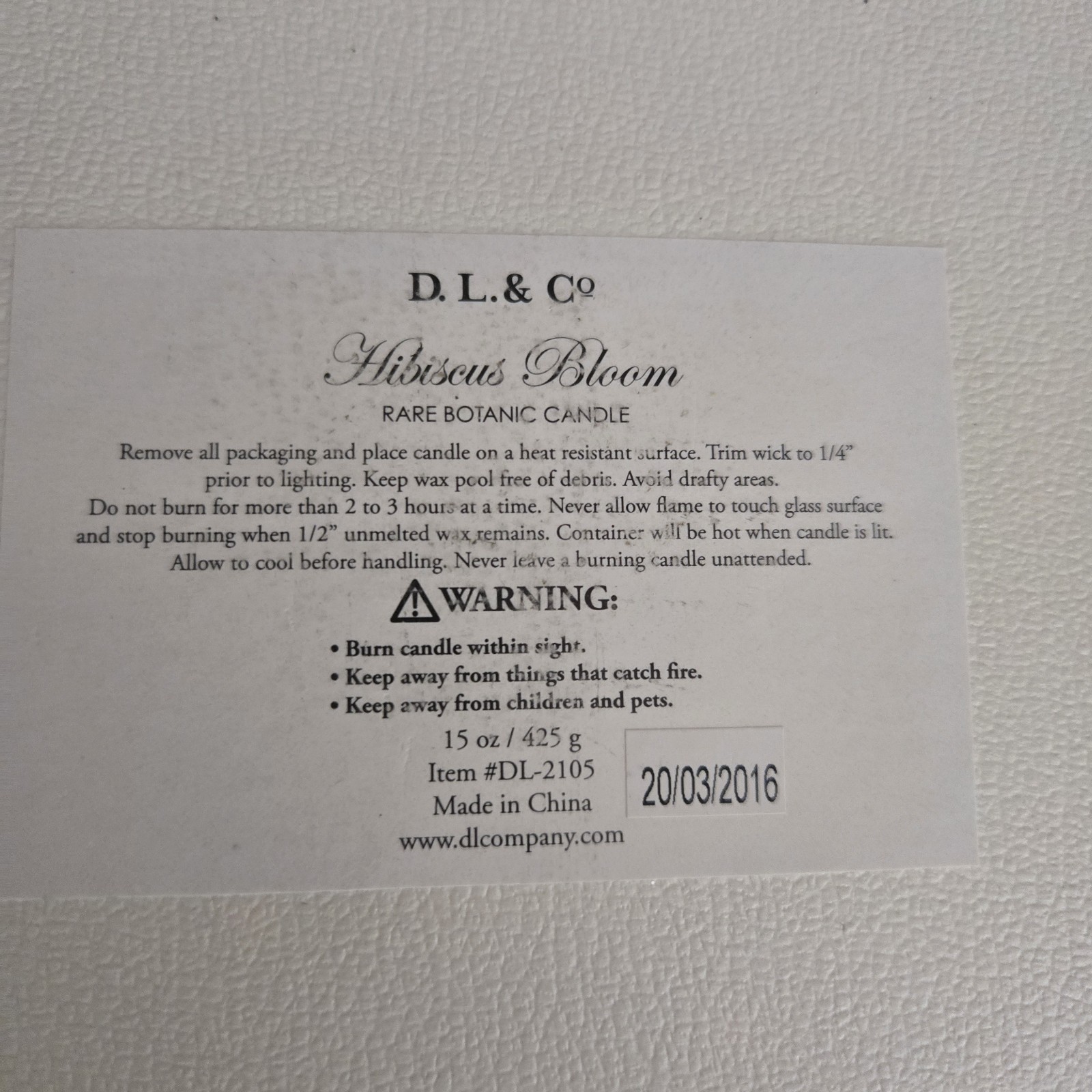 D.L. & Co. Rare Botanical 3 Wick Candle In Box-Hibiscus Bloom-15 OZ-Discontinued