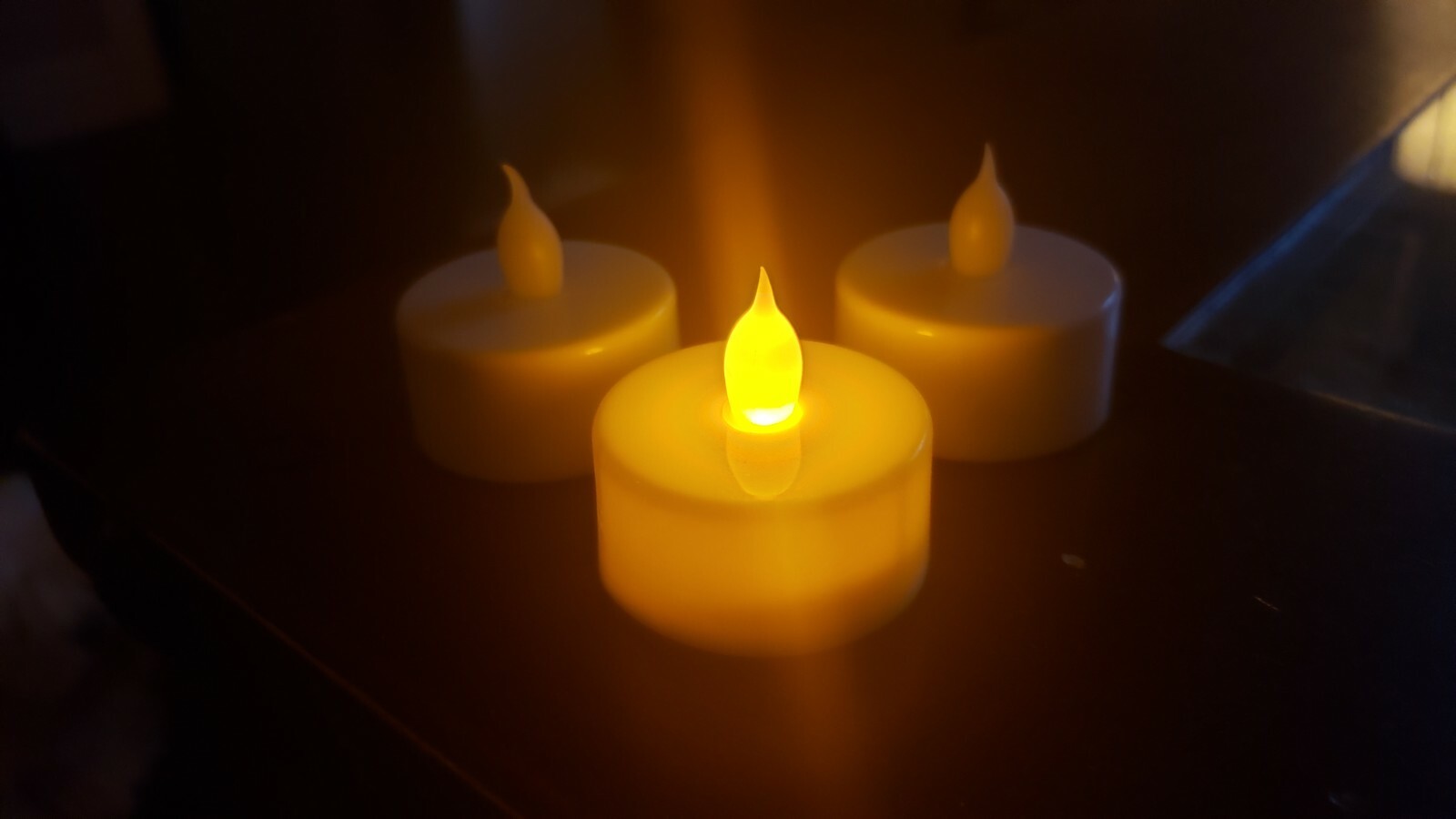 Lot (6)x LED-Bright 3 Pack Tealight Flickering Candles (Needs Battery – CR2032)