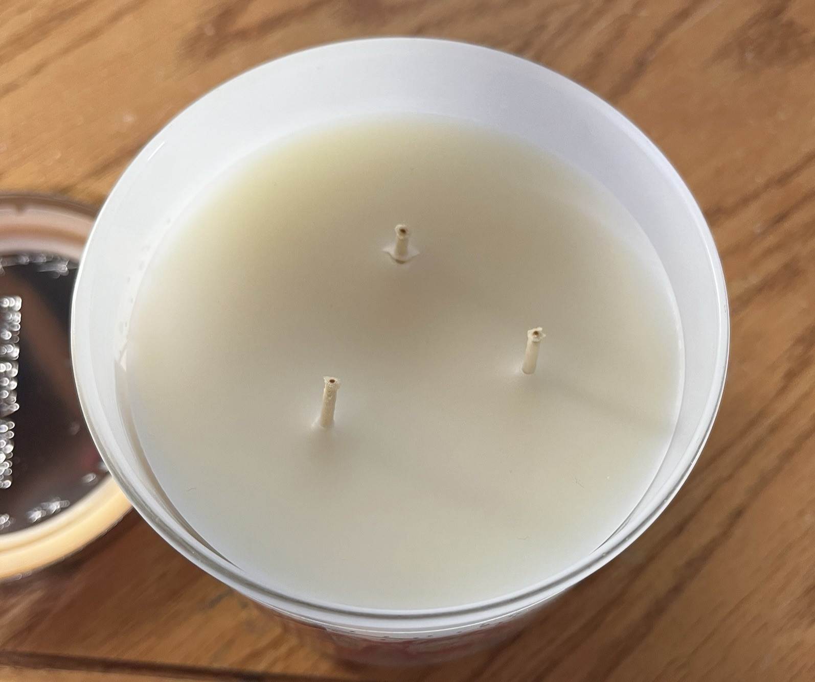 Bath & Body Works Twisted Peppermint Scented 3 Wick Soy Blend Candle 25-45 Hrs