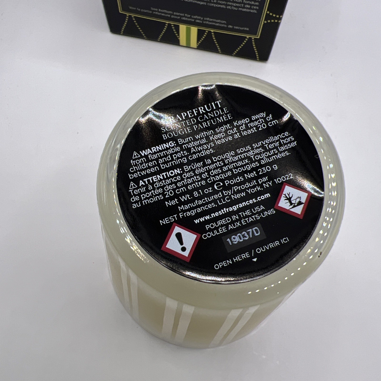 Nest New York Grapefruit Classic Scented Candle 8.1 oz