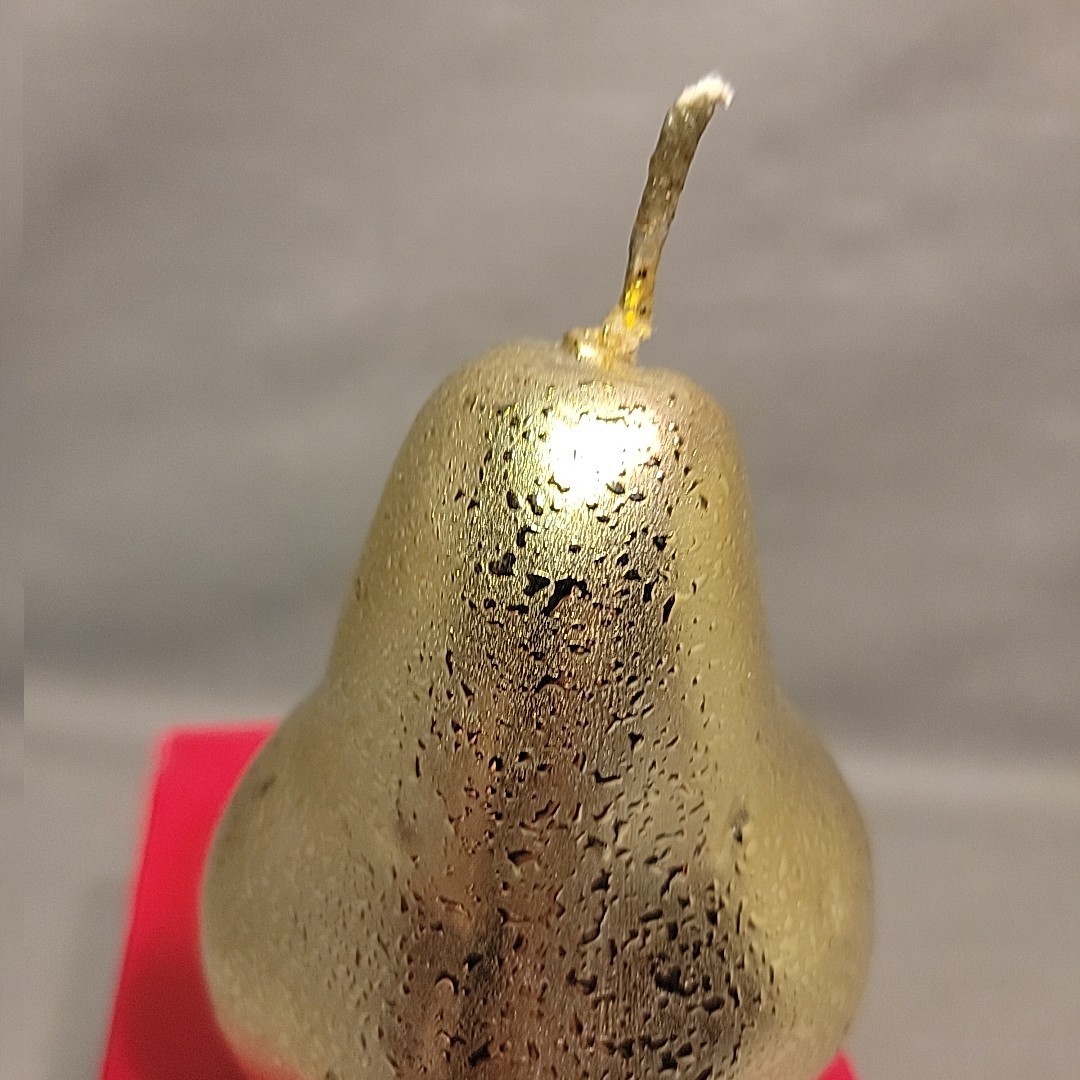 Gold Metallic (color) Pear Fruit Wax Candle 4- 1/2” Tall Made In Italy NEW