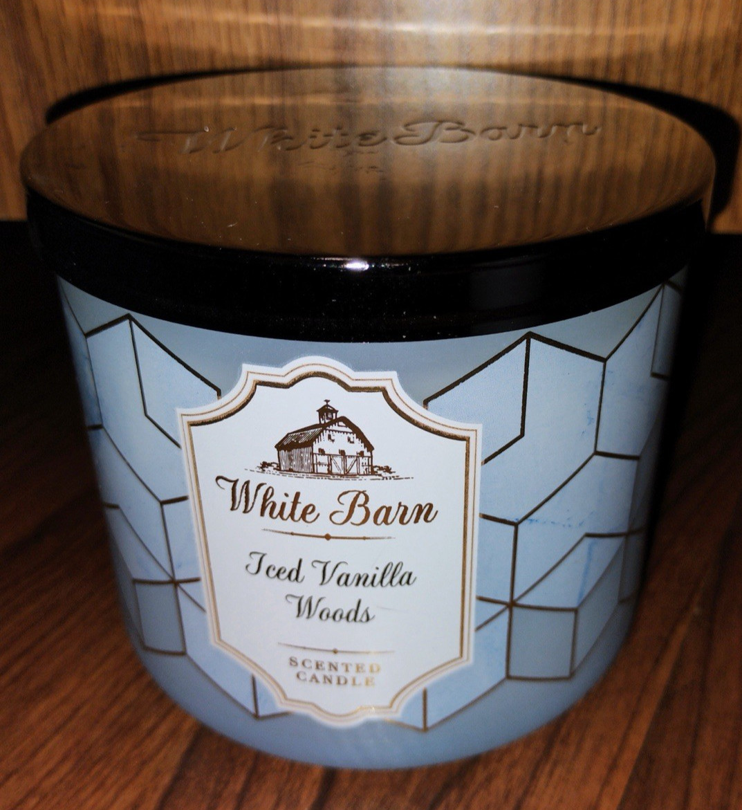 Iced Vanilla Woods 3 Wick Candle BBW 14.5 oz White Barn Lavender/Ebony Wood