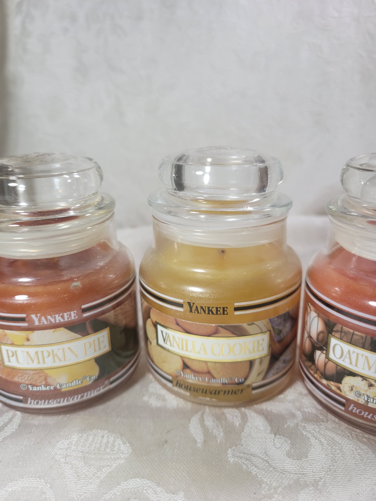 Yankee Candle Pumpkin Pie, Vanilla Cookie & Oatmeal Cookie Small Jars – Unburned