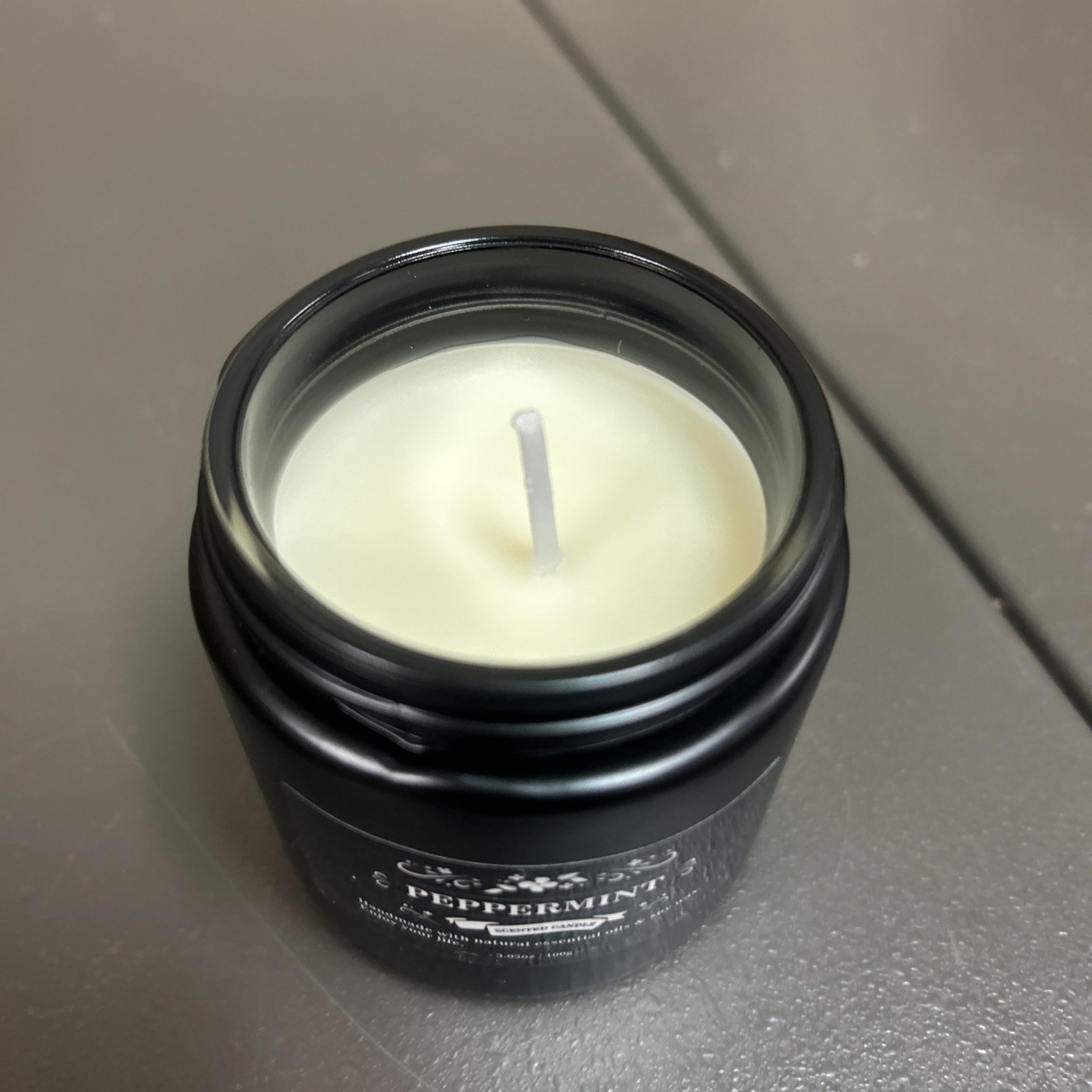 Assorted Scented Gift Candles 3.5oz (24 Pack) – New in Box [Have 11 boxes]