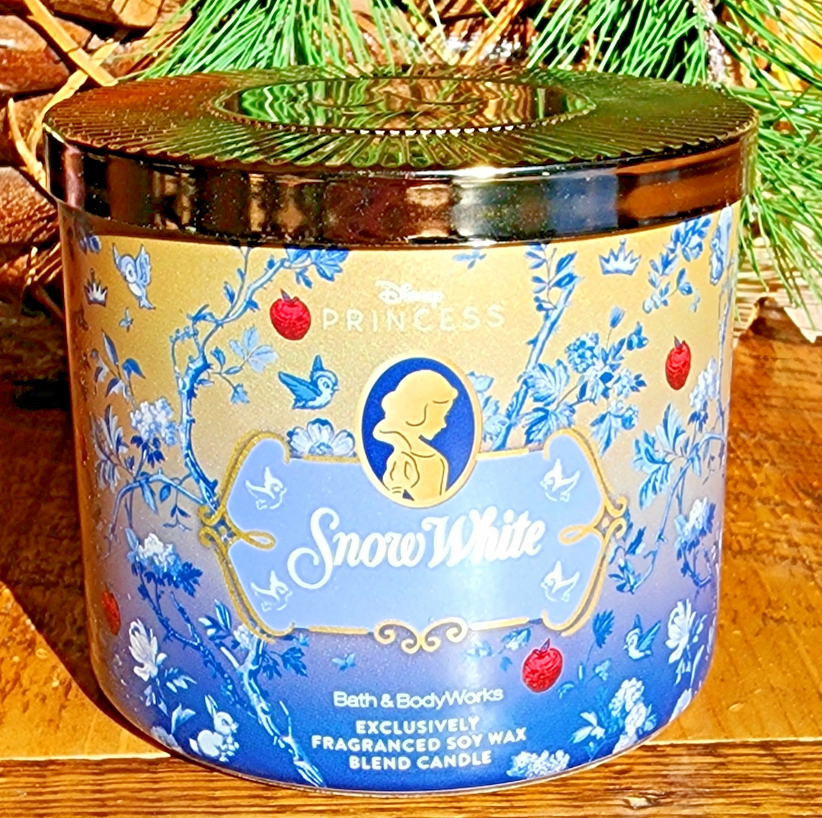 2026🏰DISNEY PRINCESS 💙🍎SNOW WHITE~3 WICK CANDLE~Bath & Body Works~SHIP FREE!