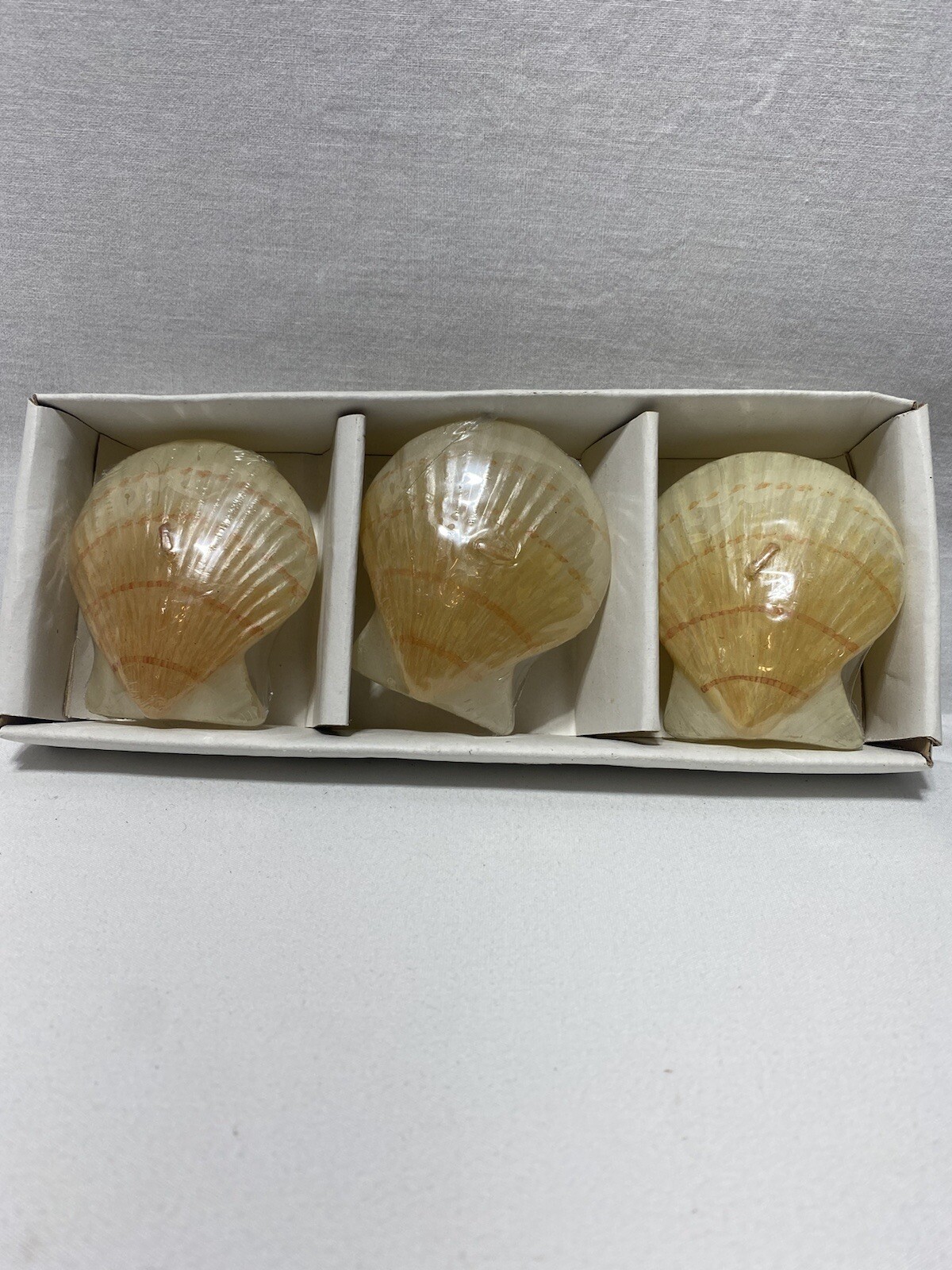 SEASHELL FLOATING CANDLES (3 PACK) BEACH / COASTAL HOME & BATHROOM DECOR