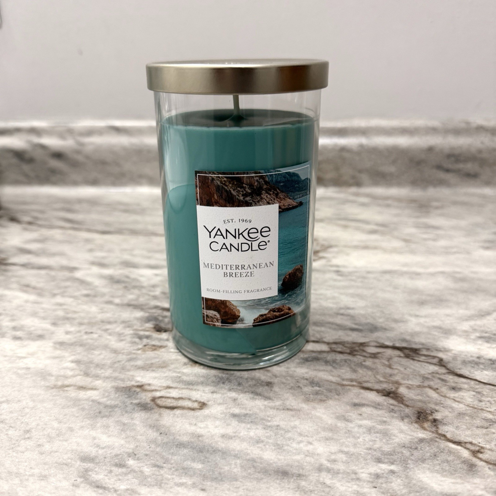 YANKEE Candle Mediterranean Breeze 14.25 oz Wax One Wick Glass Jar Blue NEW