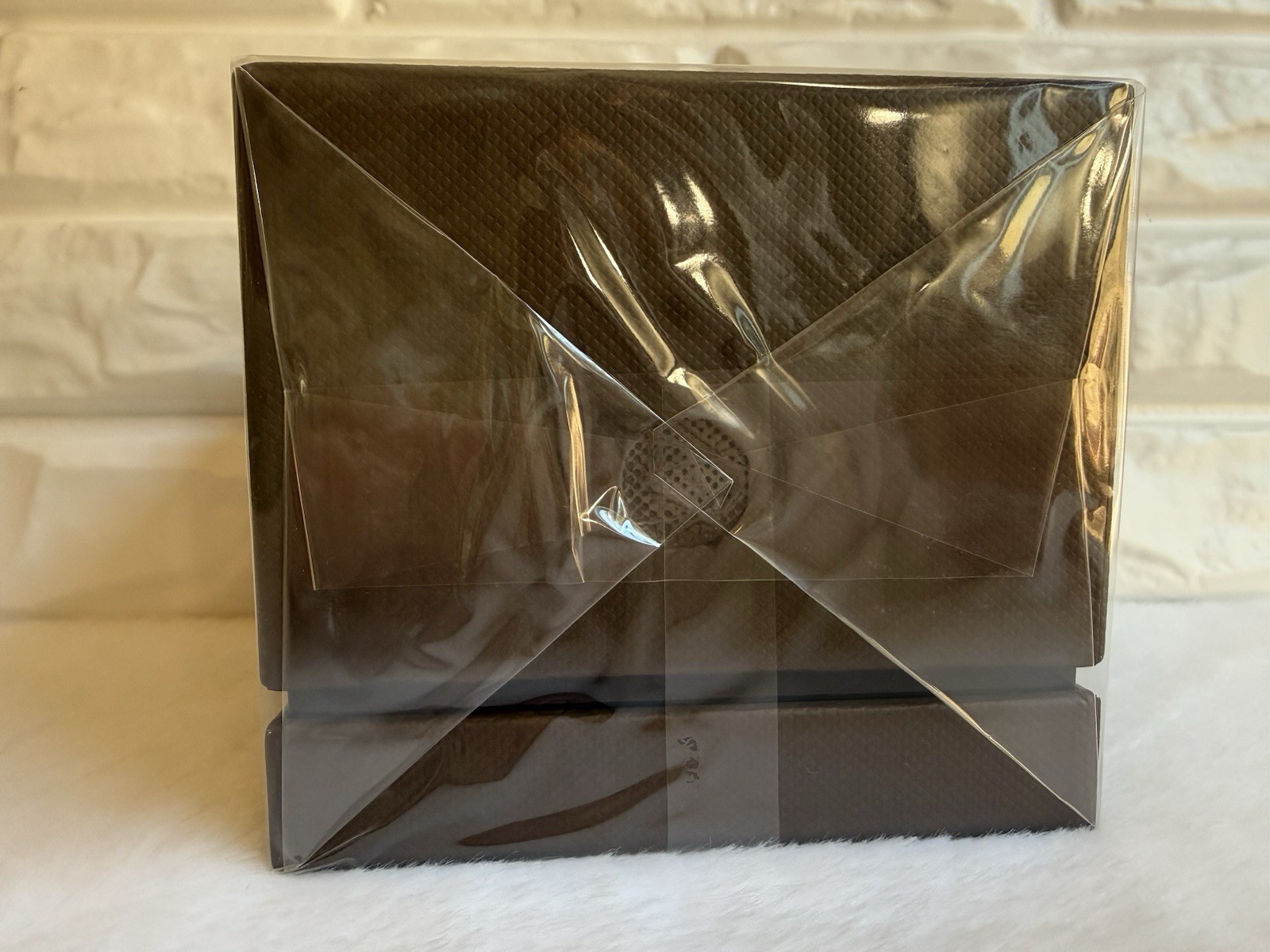 Tom Ford Ebene Fume Candle Bougie Height 2.25 In / 5.7 cm New And Sealed