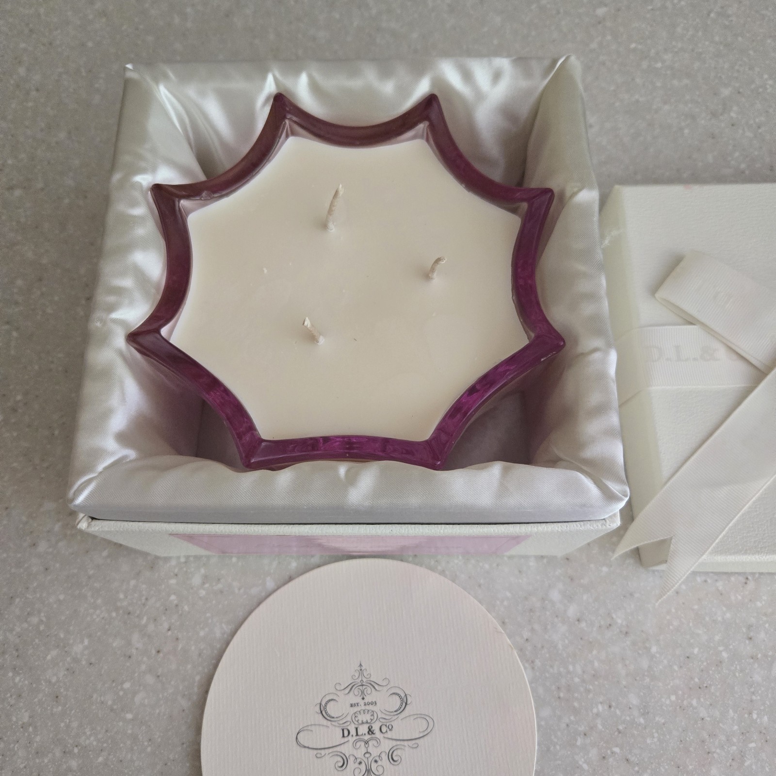 D.L. & Co. Rare Botanical 3 Wick Candle In Box-Hibiscus Bloom-15 OZ-Discontinued