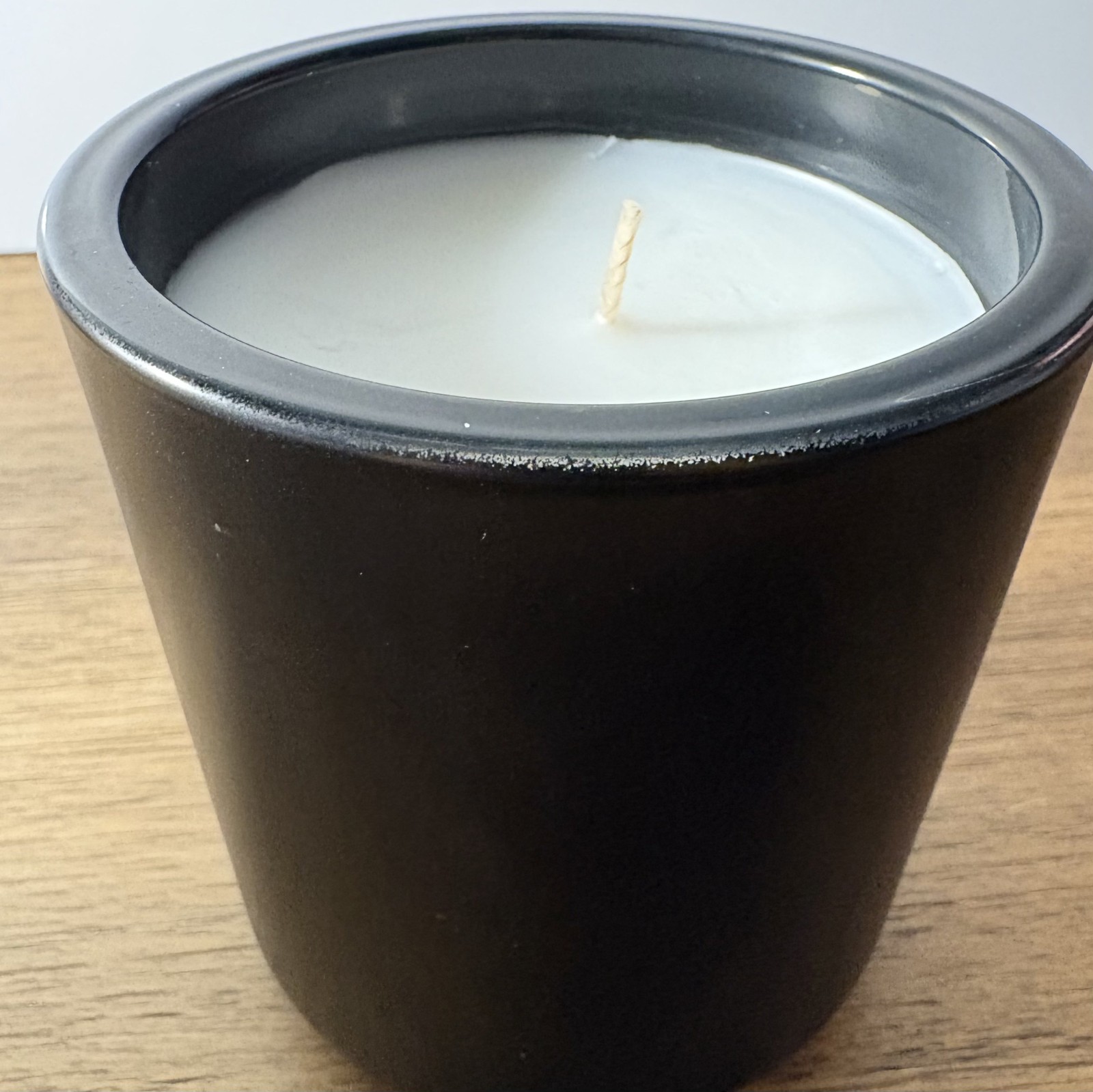 Rosy Rings Spicy Apple Tumbler Candle 7.5 oz/ 50 hour burn time NEW in Box