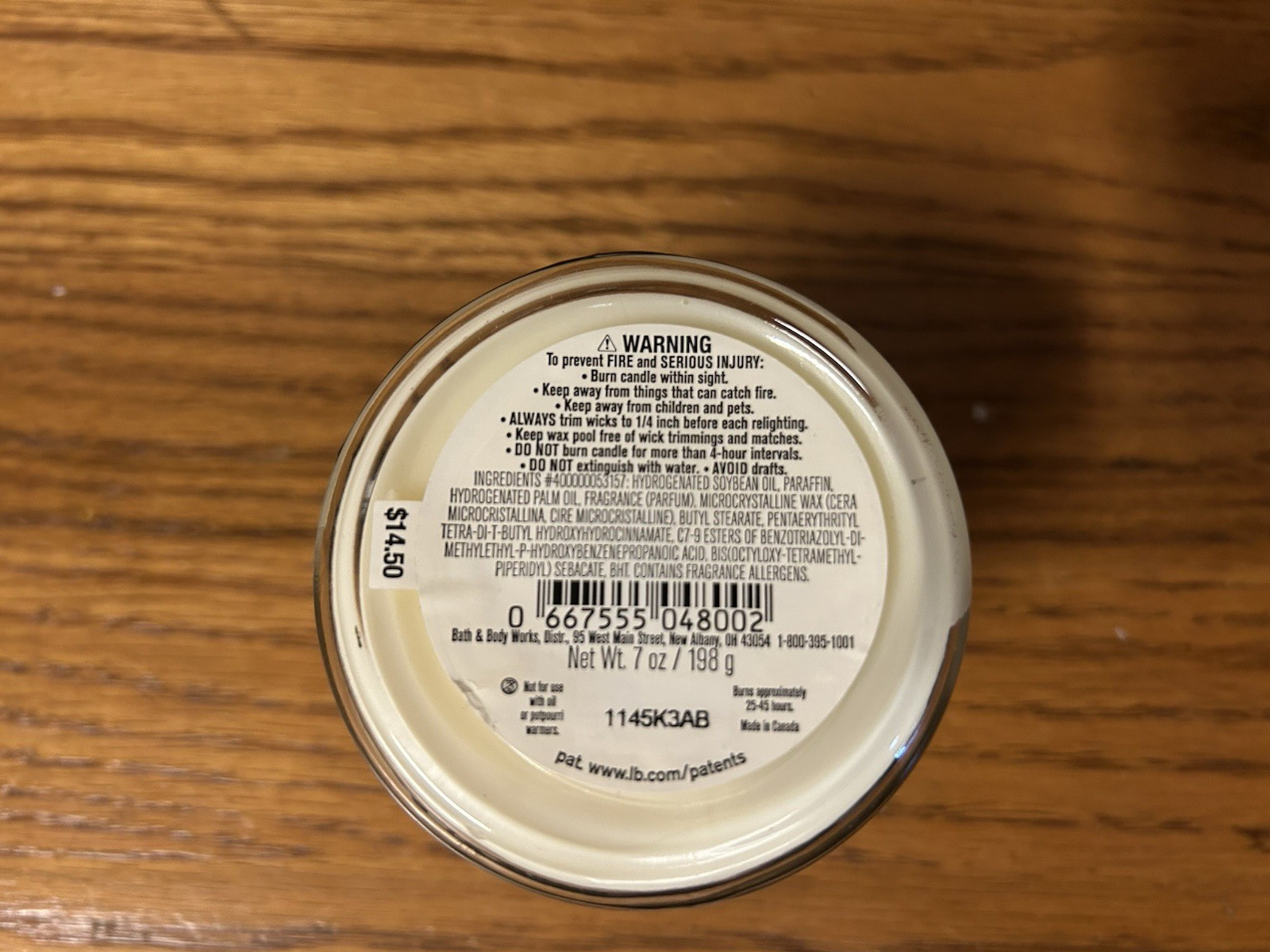 Bath & Body Works Flannel Single Wick 7 oz./198 g Scented Candle Made in Canada