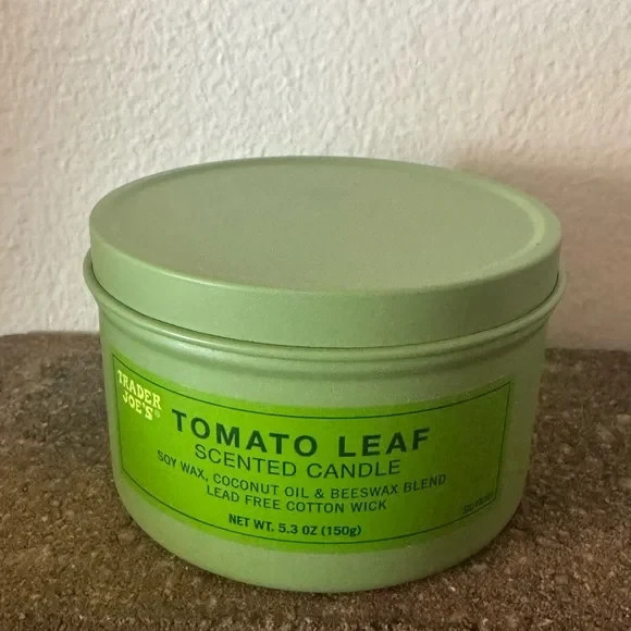 Trader Joe’s Tomato Leaf Scented Candle 5.3 oz Soy Wax Blend Spring NEW