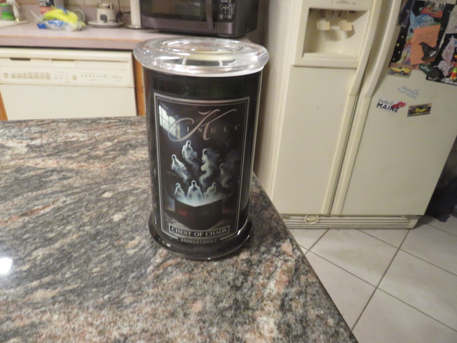 KRINGLE CANDLES HALLOWEEN CHEST OF CHAOS 2025 HAS AMBER AND PATCHOULI