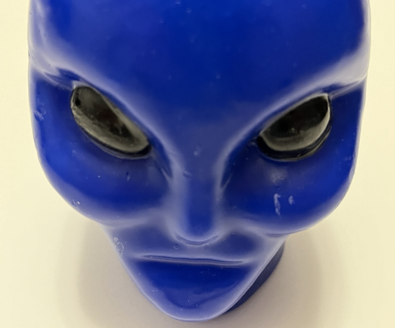 Waxman ALIEN HEAD CANDLE – Cobalt Blue & Black Eyes – 4 1/4” High x 3″ Wide