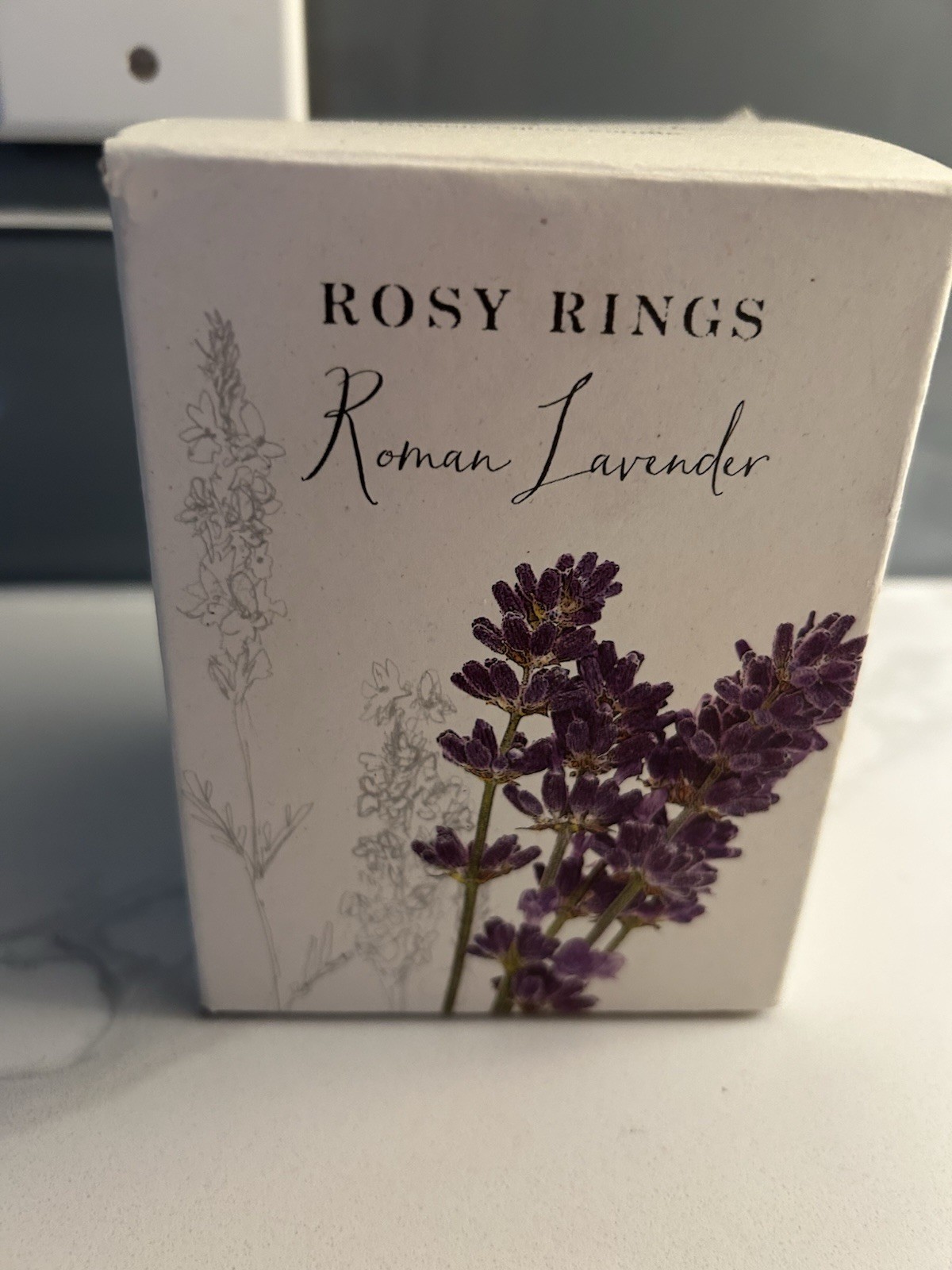 Rosy Rings Roman Lavender Botanical Glass 17oz Candle 85 Hour Burn Time