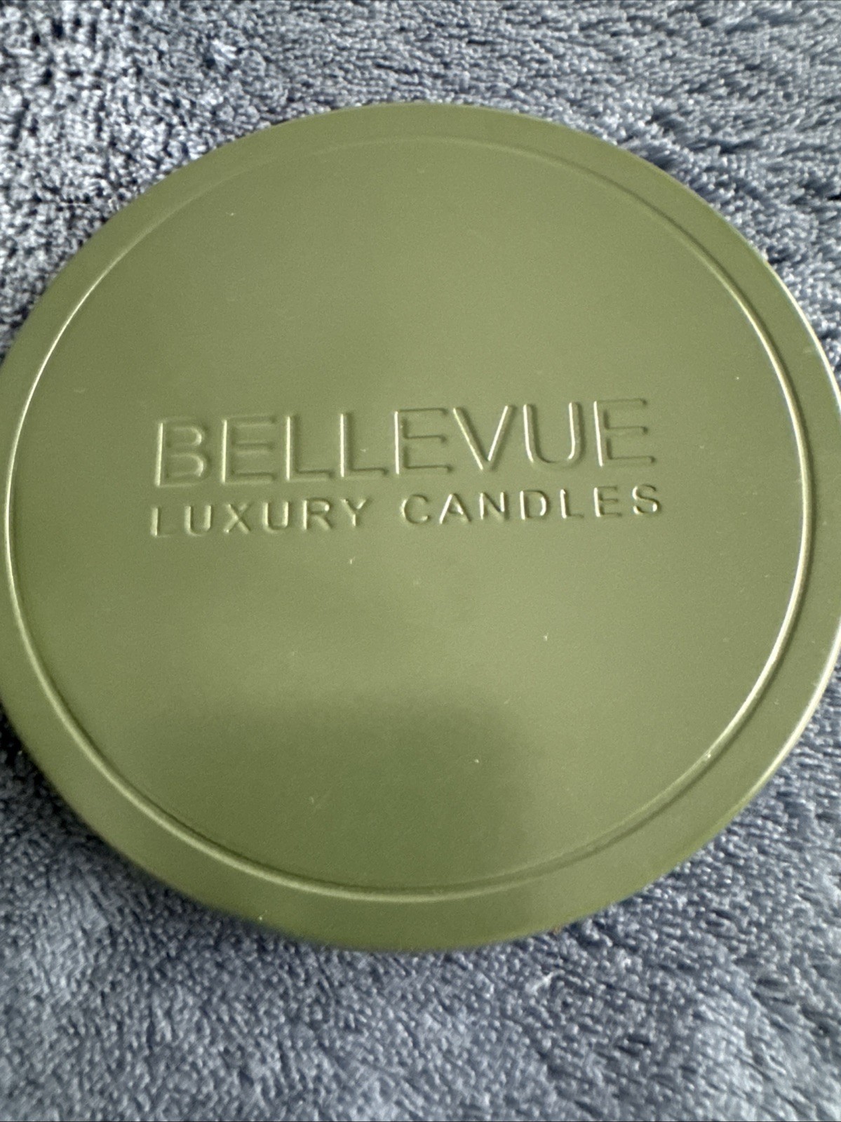 NEWBellevue Candle Forest Fern & Rainwater Embossed Green Soy Wick 12 Oz