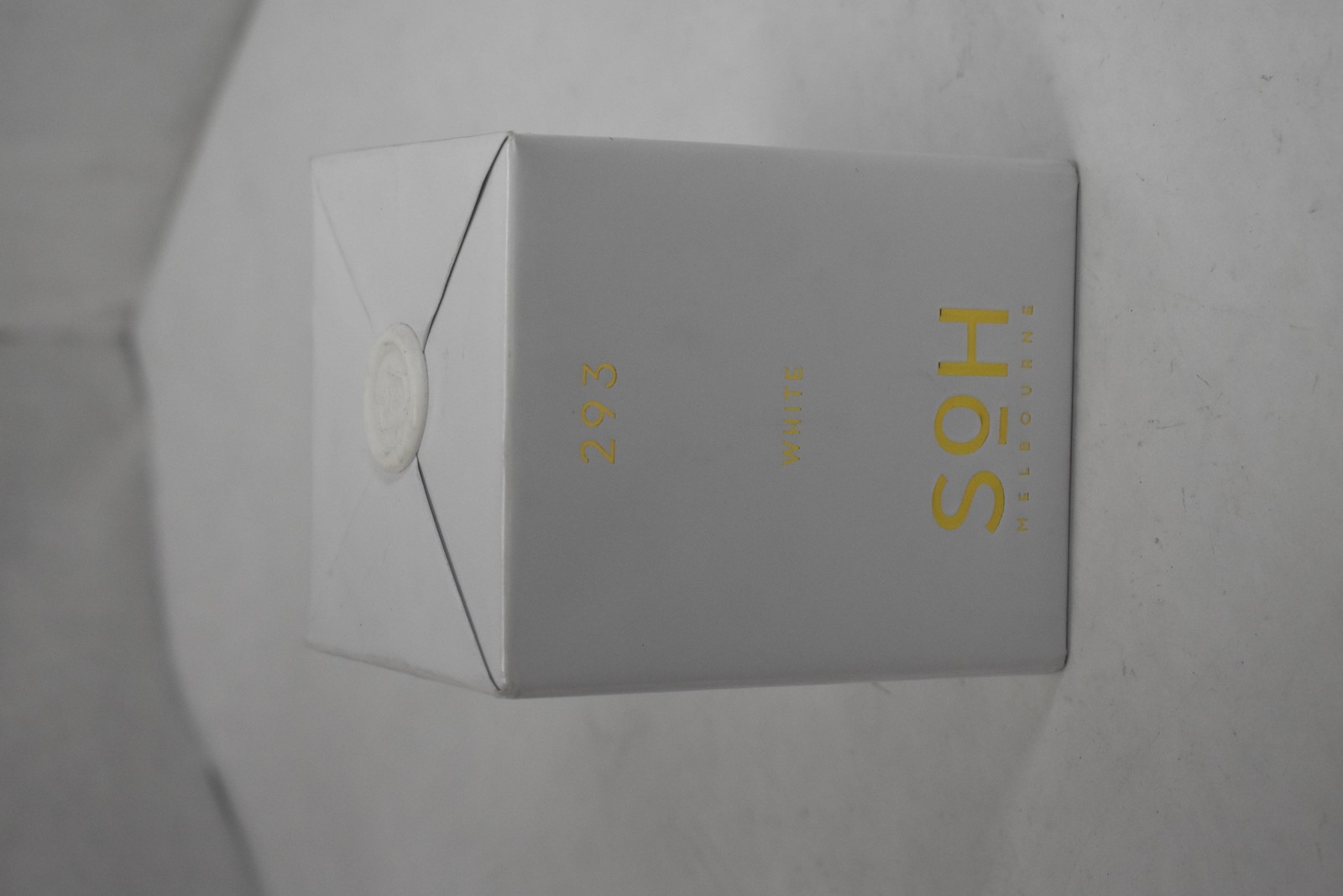 SOH Melbourne 293 White Scented Candle 350g Matte Glass Open Box Home Fragrance