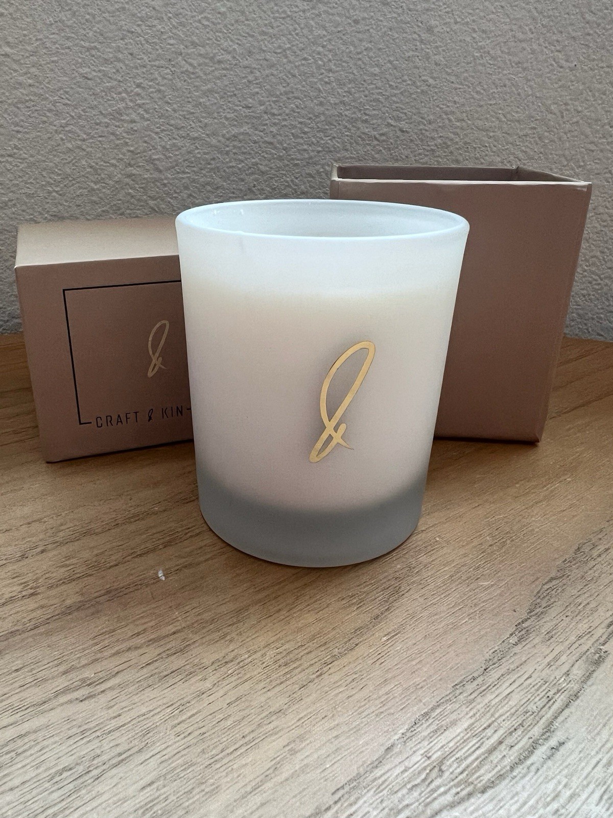 Craft & Kin Vanilla Bean Soy Candle 7.6oz / 220g. All Natural. NIB