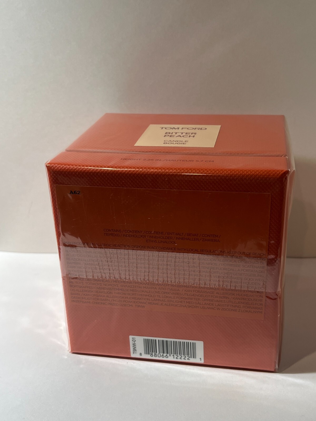 Tom Ford Bitter Peach Candle – 2.25in./5.7cm. – Brand New in Box Sealed!