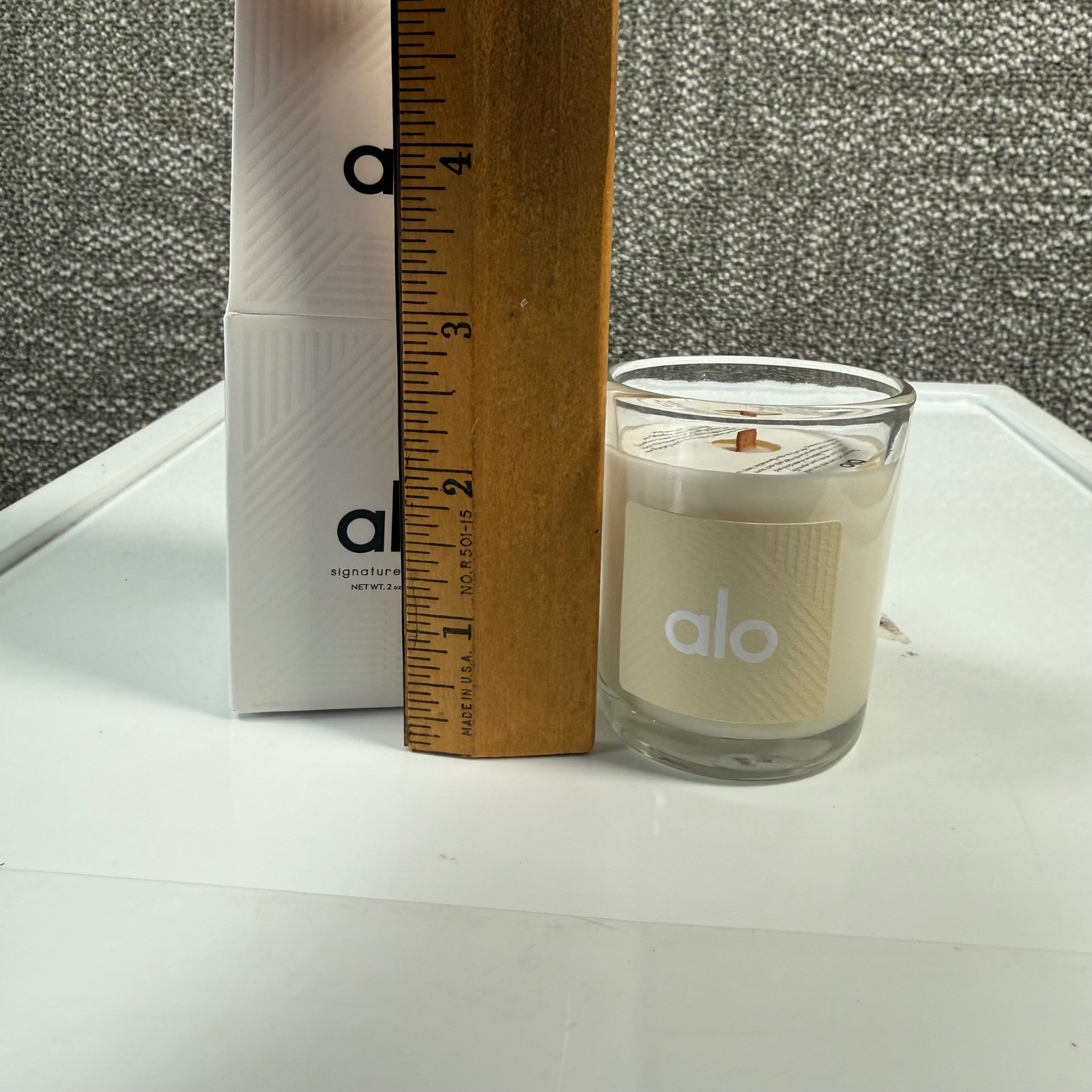 Alo Signature Candle 2oz White Santal Wood Wick Sandalwood Wellness New