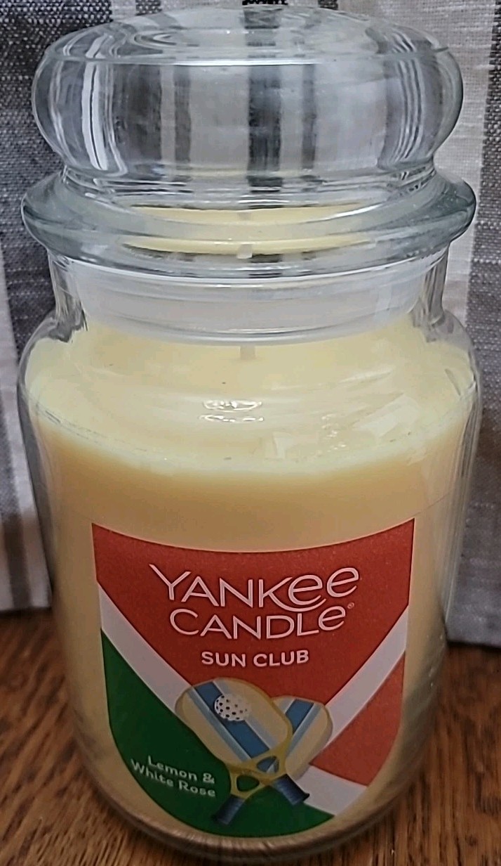 Yankee Candle LEMON & WHITE ROSE 22 oz Single Wick Original Large Jar Candle