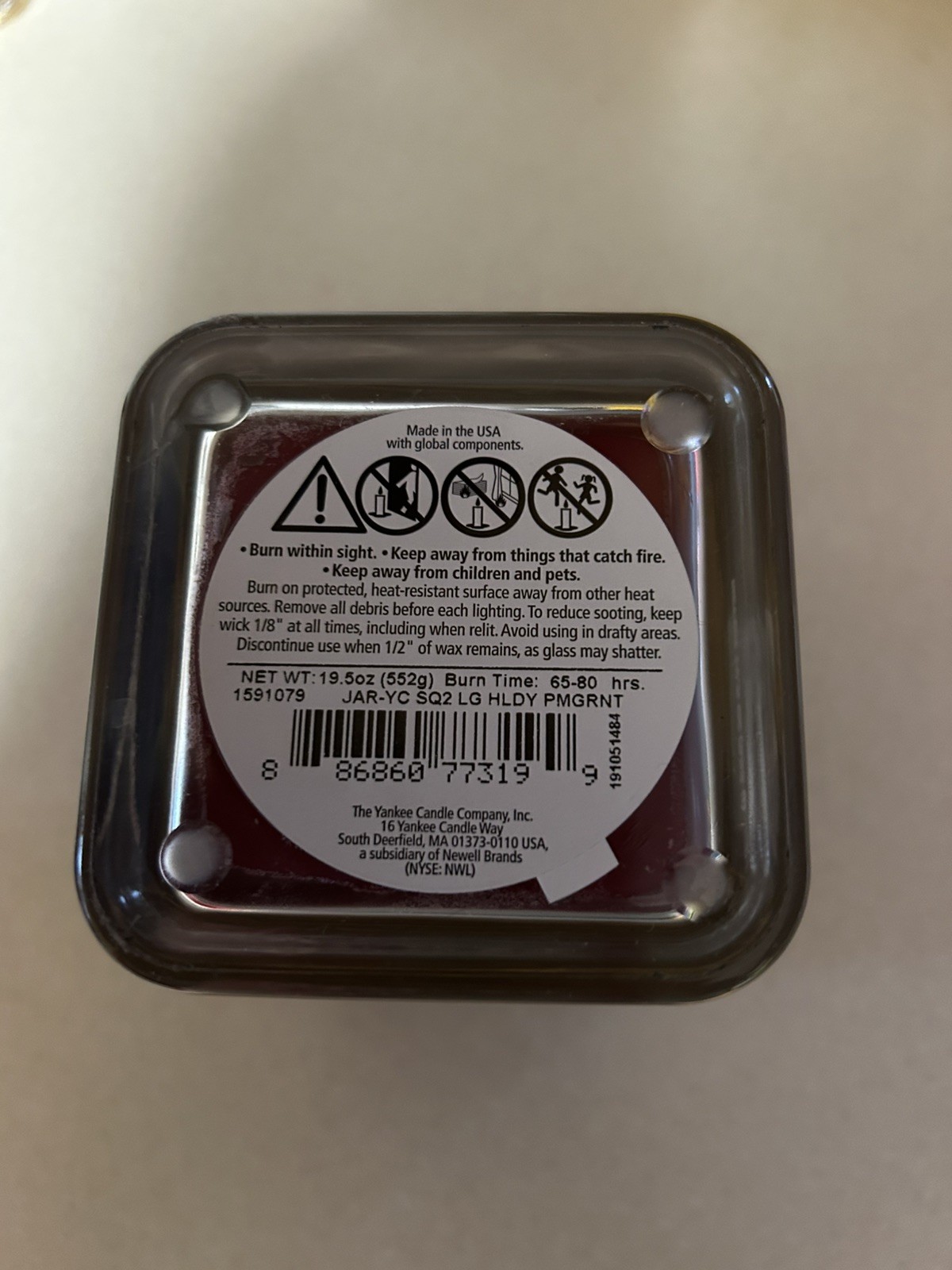 Yankee Candle Elevation Collection 2 Wick Jar Burn 19.5 oz Holiday Pomegranate