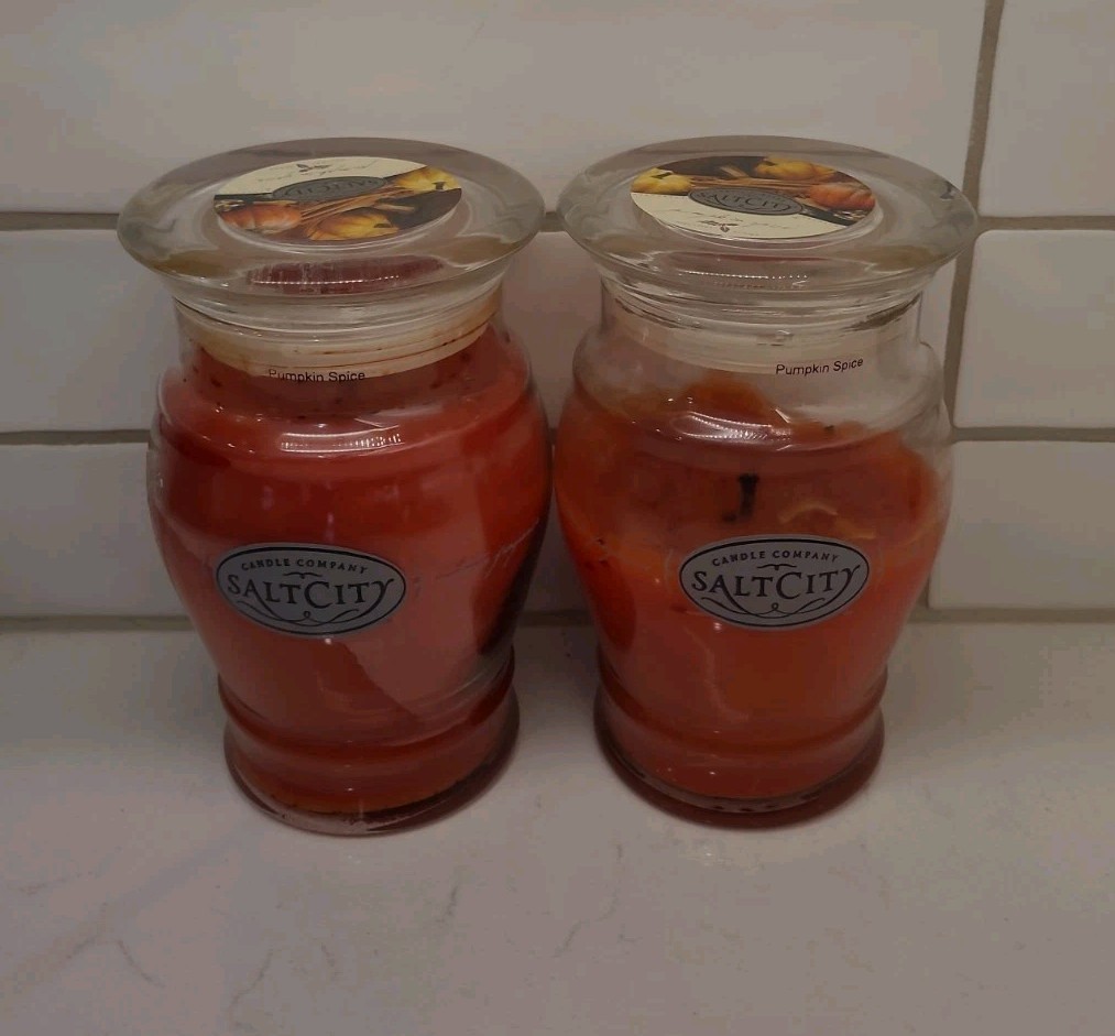 2 Salt City Candle Company Pumpkin Spice 26oz Glass Jars Retired 1 Half (B1-C6)