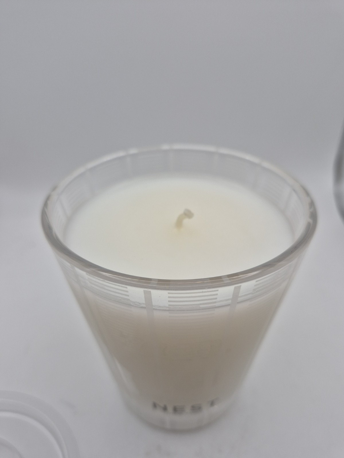 NEST New York Fragrances Rose Noir & Oud Scented Classic Candle 8.1 Oz