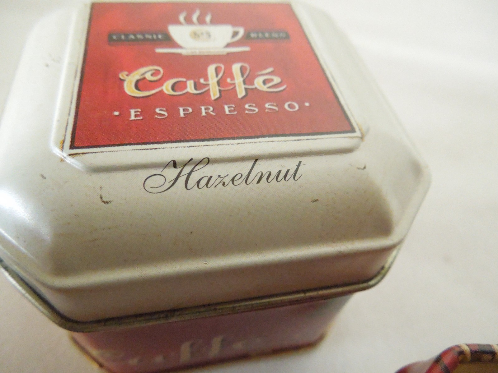 Set of 3 Scented Candles in Tin Boxes 2 1/2″ Square Coffee Design NEW!