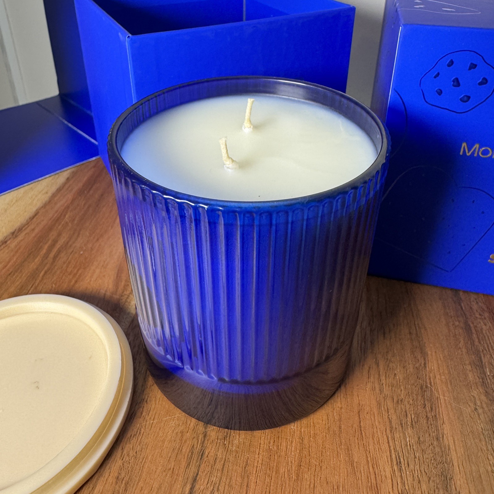 Snif Mornings At Levain Candle New In Box 2 Wick 8.5 oz Glass Jar, Soy Wax Blend