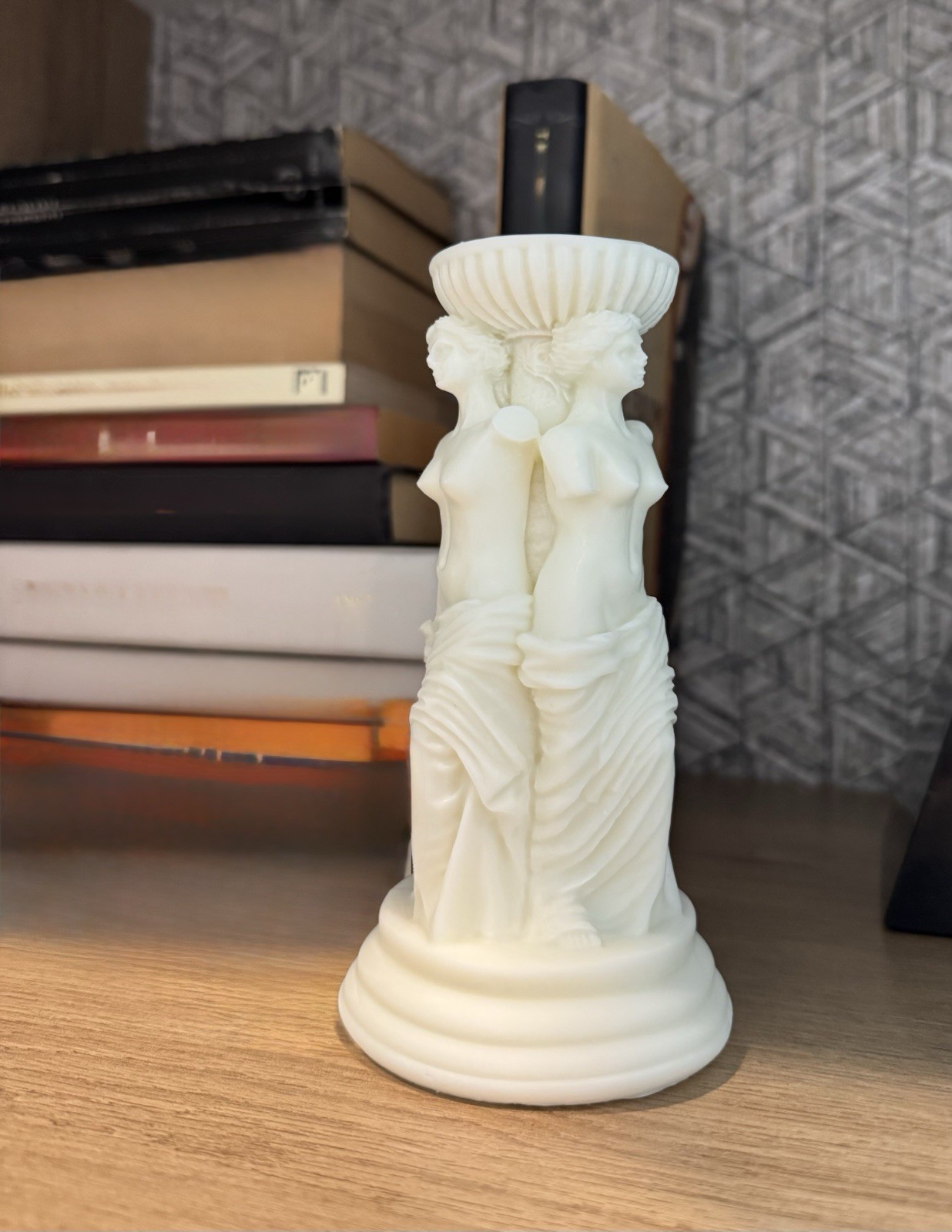 Goddess Venus Soy Wax Candle | Minimalist Sculptured Statue Home Modern Decor