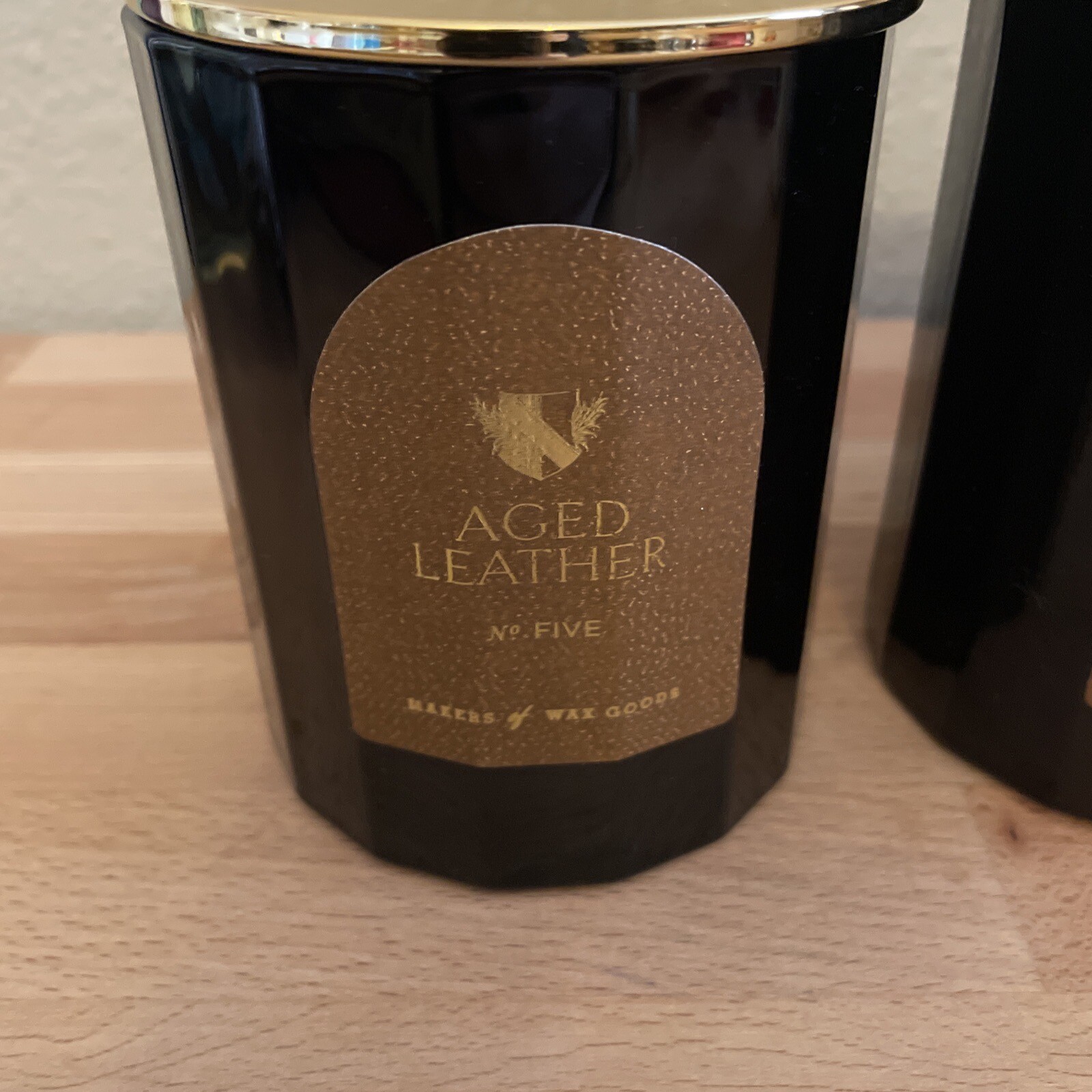 Makers of Wax Goods AGED LEATHER NO 5 Candle -Single Wick-10.9oz New