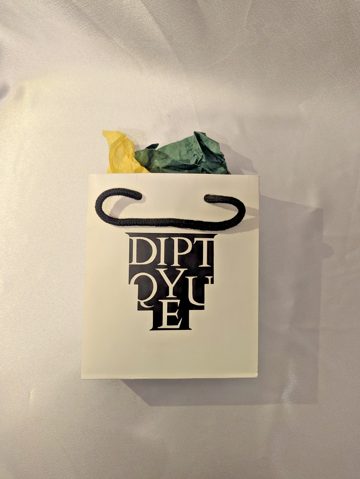Diptyque Feu de Bois Scented Candle 70g/2.4oz NIB Sealed In Box w Gift Bag!!