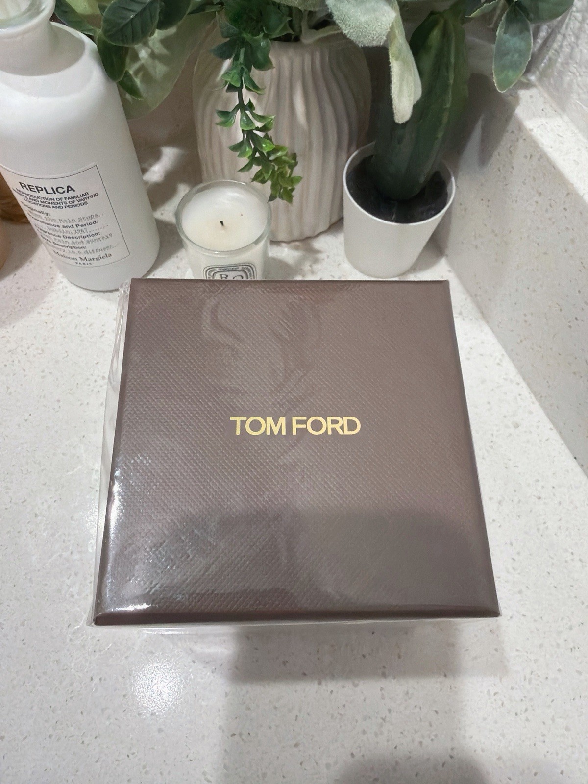 Tom Ford Ebene Fume Candle Bougie Height Full Size 2.25 In. / 5.7 cm NIB Sealed