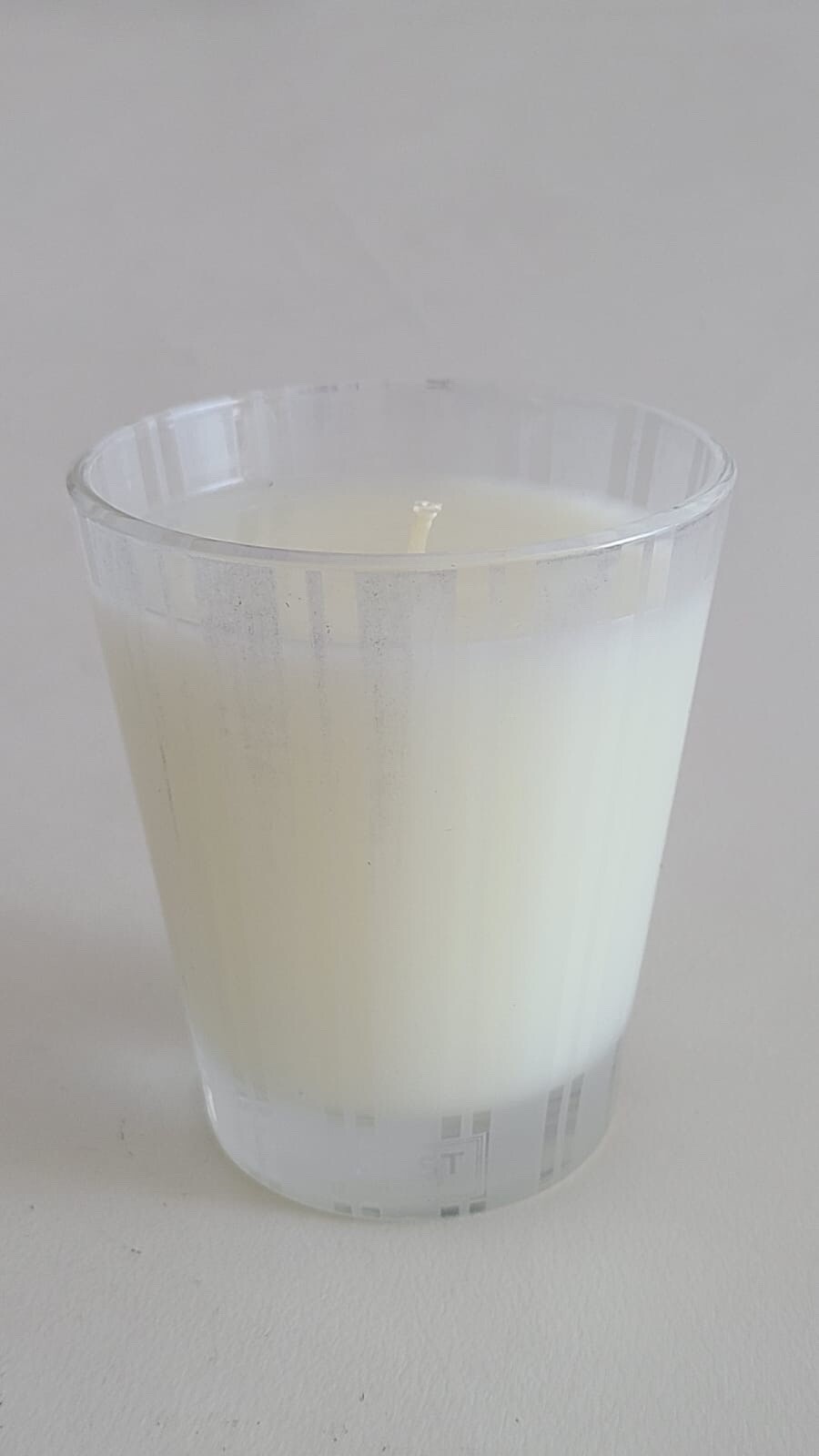 Nest New York Grapefruit Classic Scented Candle 8.1 oz
