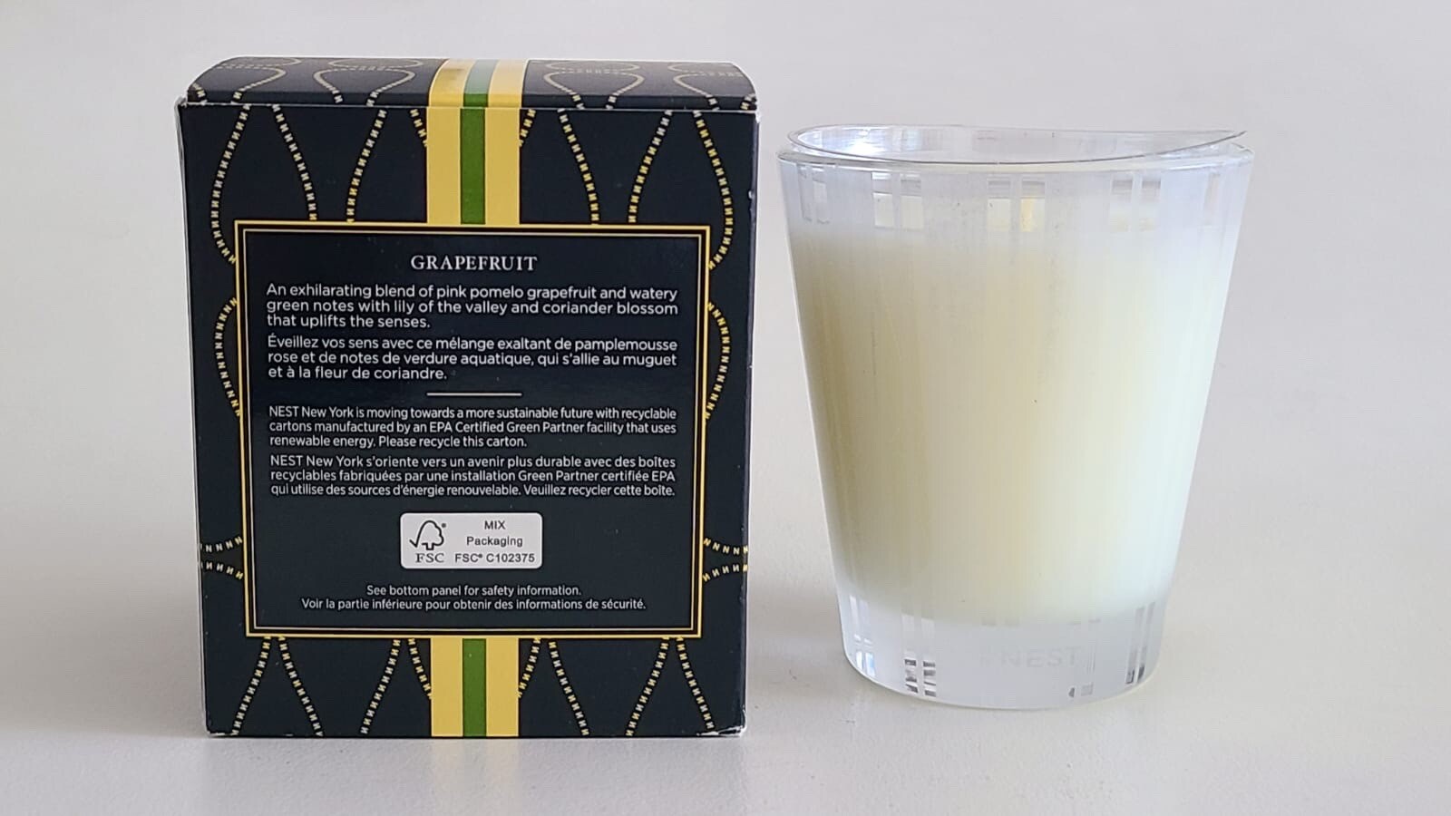 Nest New York Grapefruit Classic Scented Candle 8.1 oz