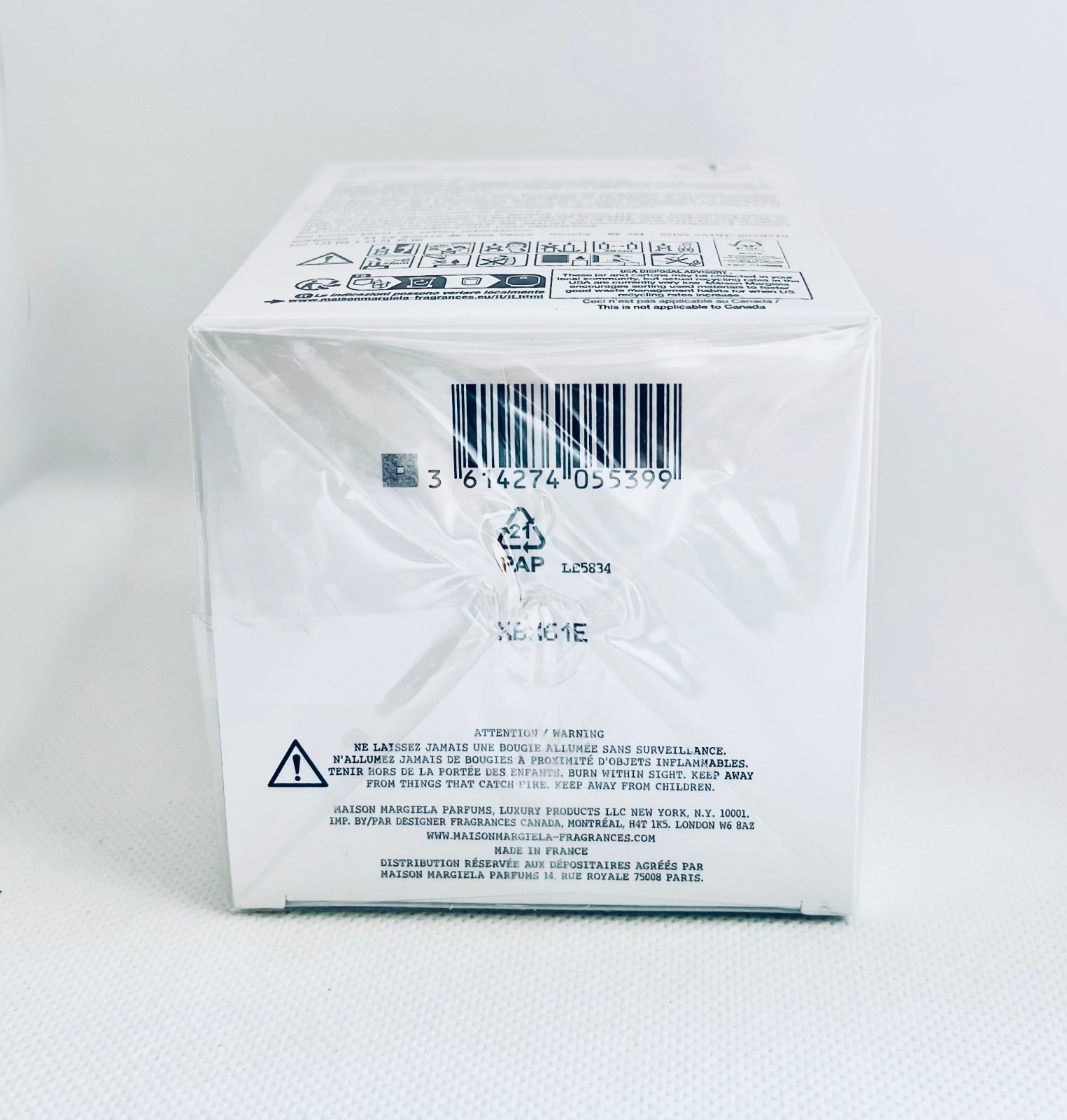 Maison Margiela – Replica WINTER STROLL Scented Candle – 5.82oz Limited Edition