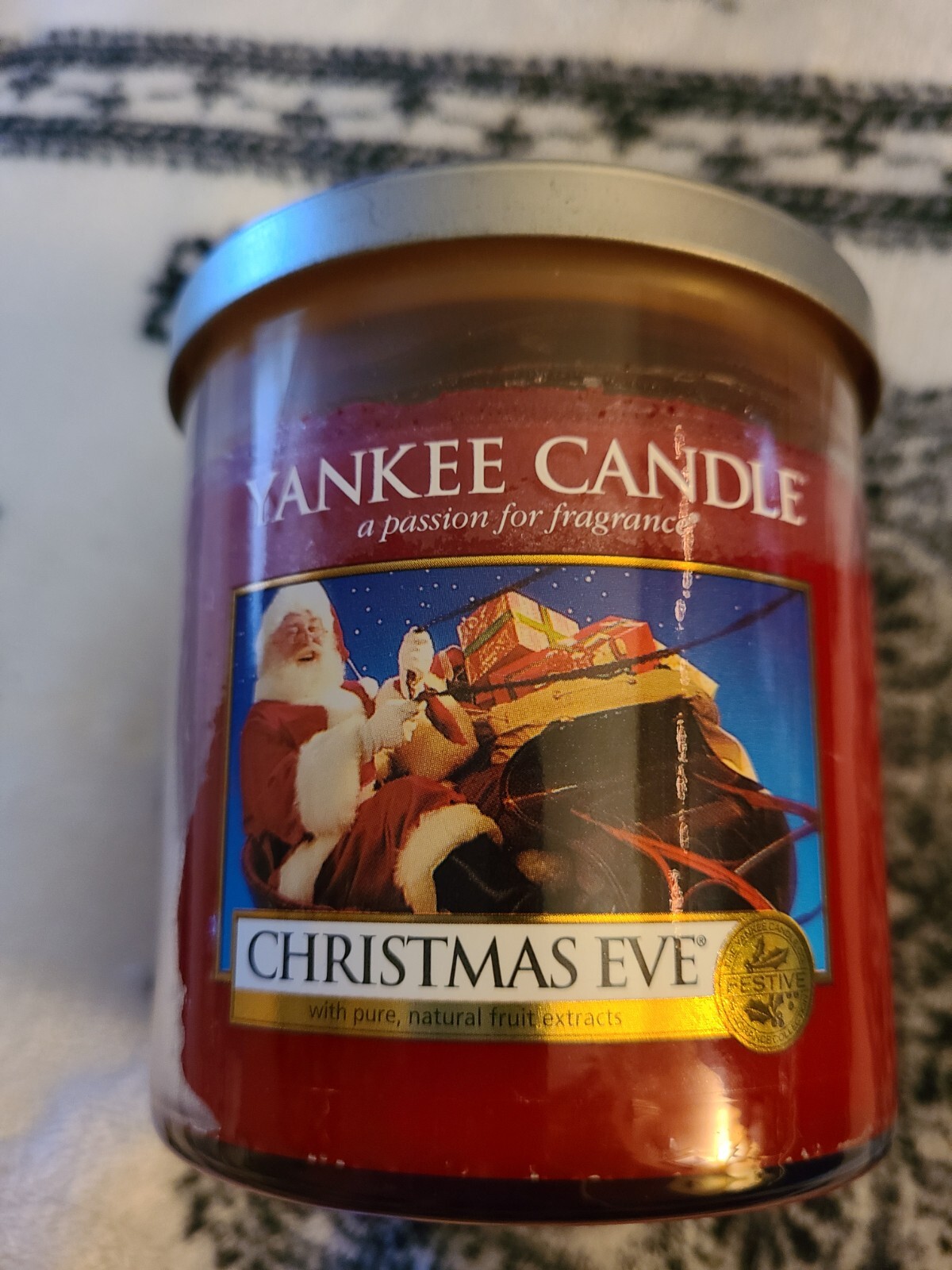 Yankee Candle Jar Medium Tumbler 7oz Christmas Eve Red 33-55 Hours Burn Time