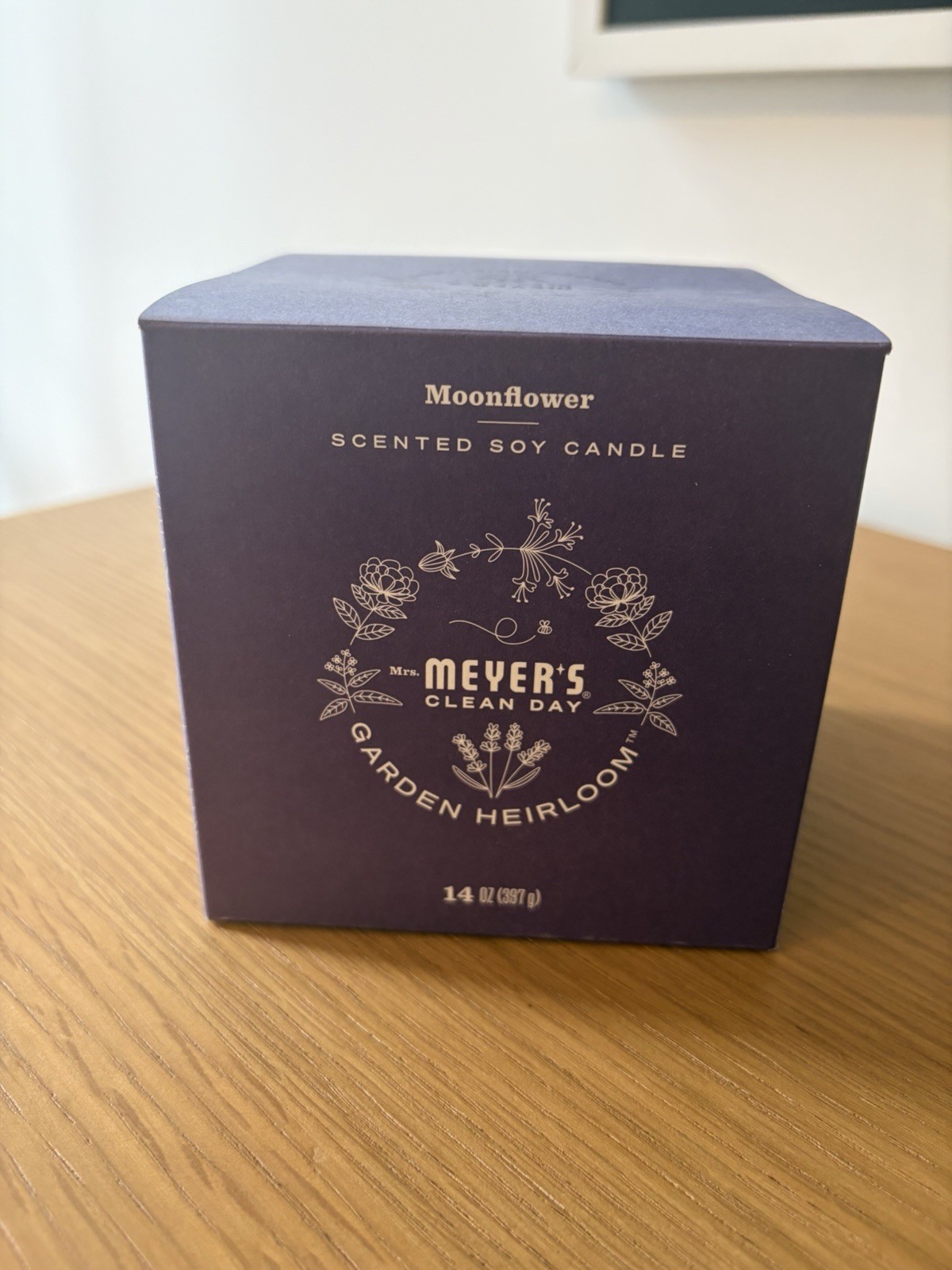 Moonflower Scent Candle, Garden Heirloom, 14oz – MRS. MEYER’S CLEAN DAY