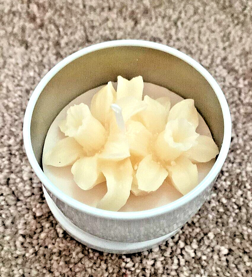 Handmade Flower Candles Made From Soywax In 4oz & 2oz Tins – Lightly Scented