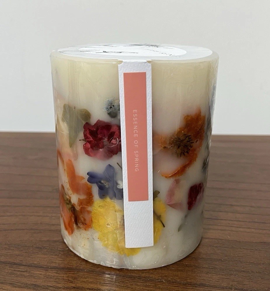 Rosy Rings Round Botanical Candle 120 Hours Essence of Spring NEW
