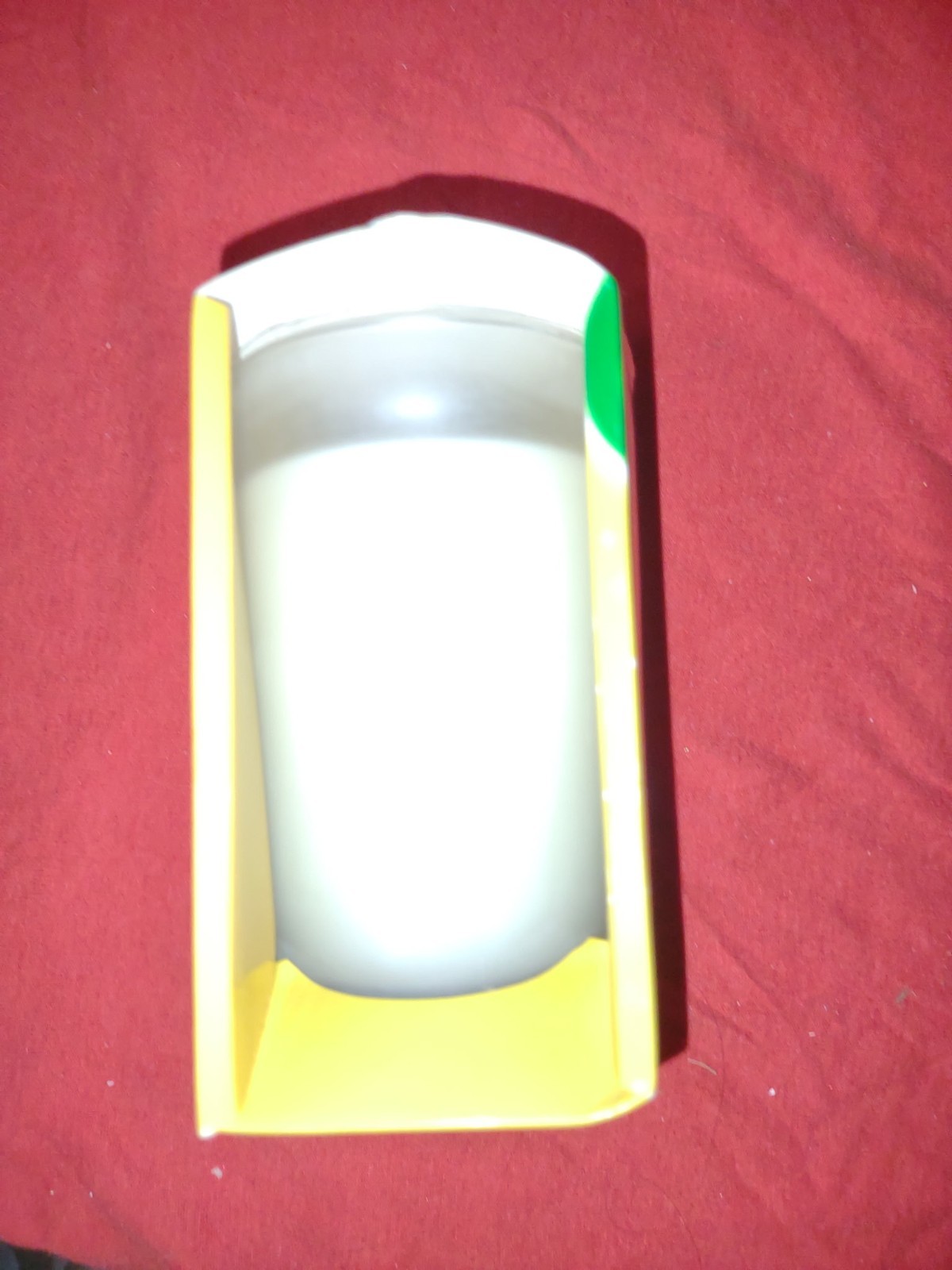 Air Wick Enchanted Holiday Candle Frosted Vanilla Cupcake Delight Color Changing