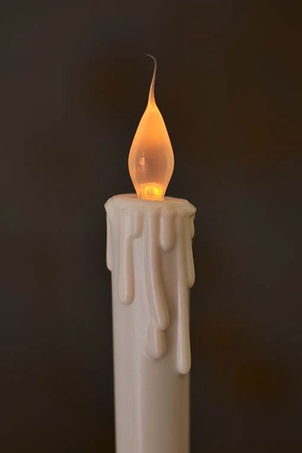 2 Piece NEW LED DRIP CANDLES White 300 Hour 7″ FLAMELESS Rustic Flicker Bulb