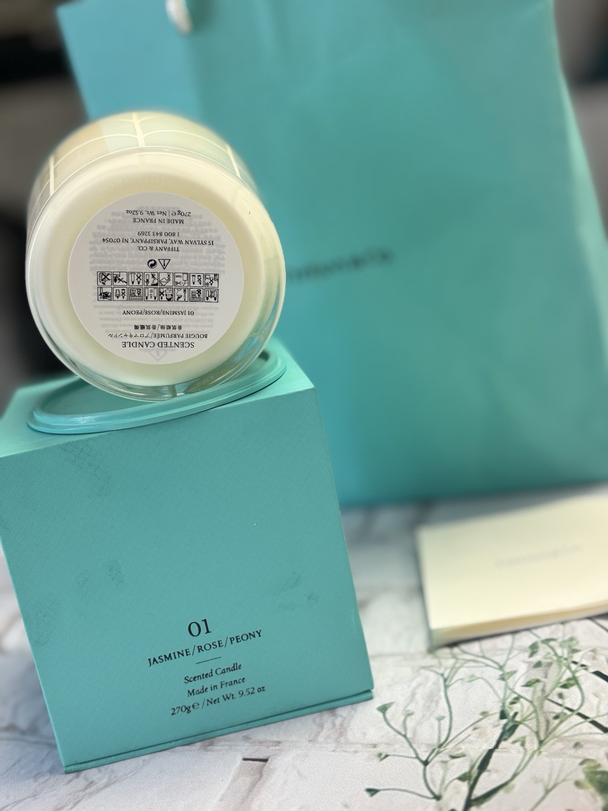 Tiffany & Co. 01 Jasmine/Rose/Peony Scented Candle Jar 9.52 oz White Glass
