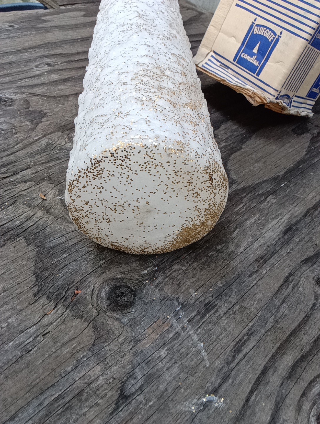 RIDICULOUSLY RARE! 21X 4″ VTG NEW UNUSED GLITTERED TEXTURED FREESTANDING CANDLE!